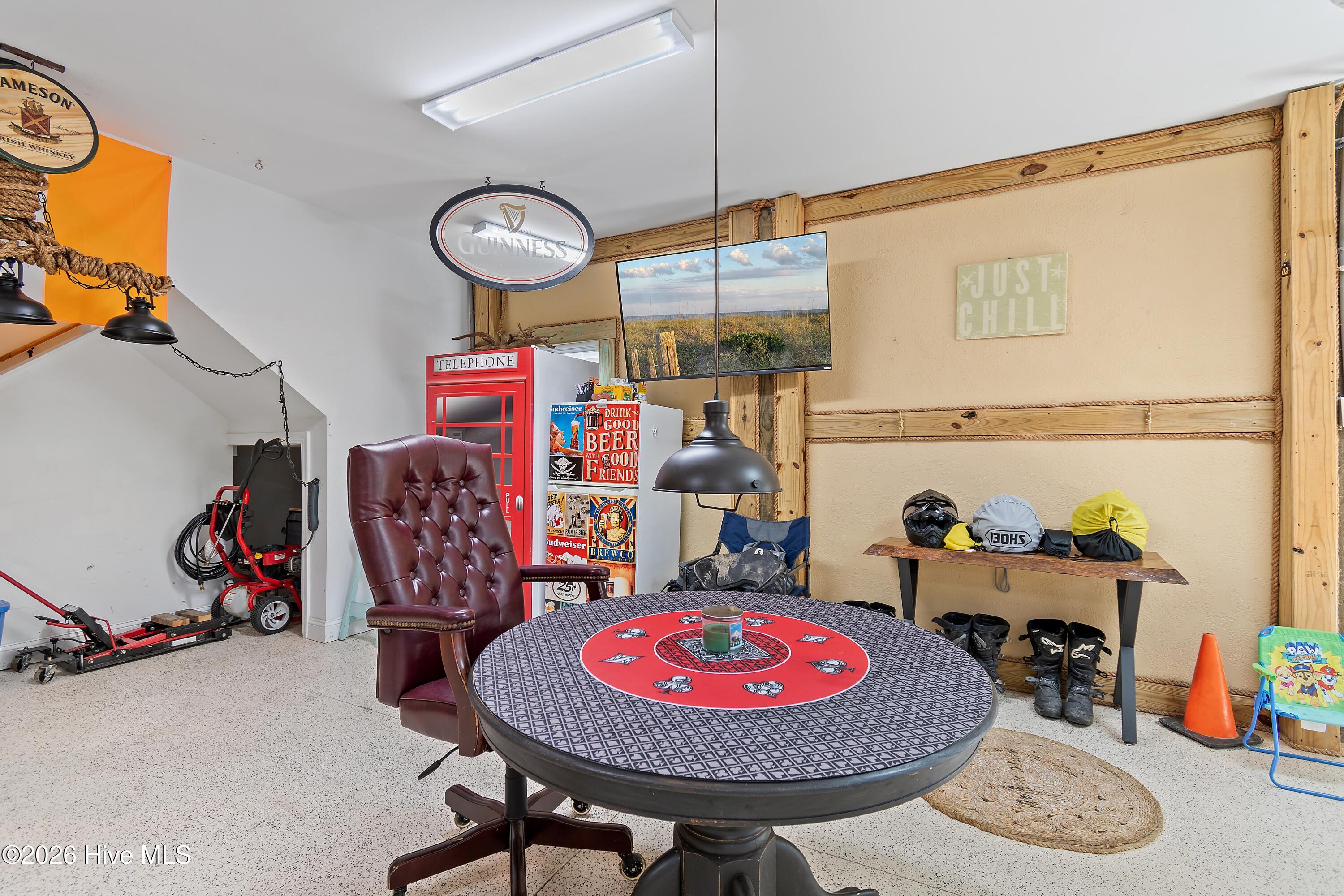 100558702 | Photo 60