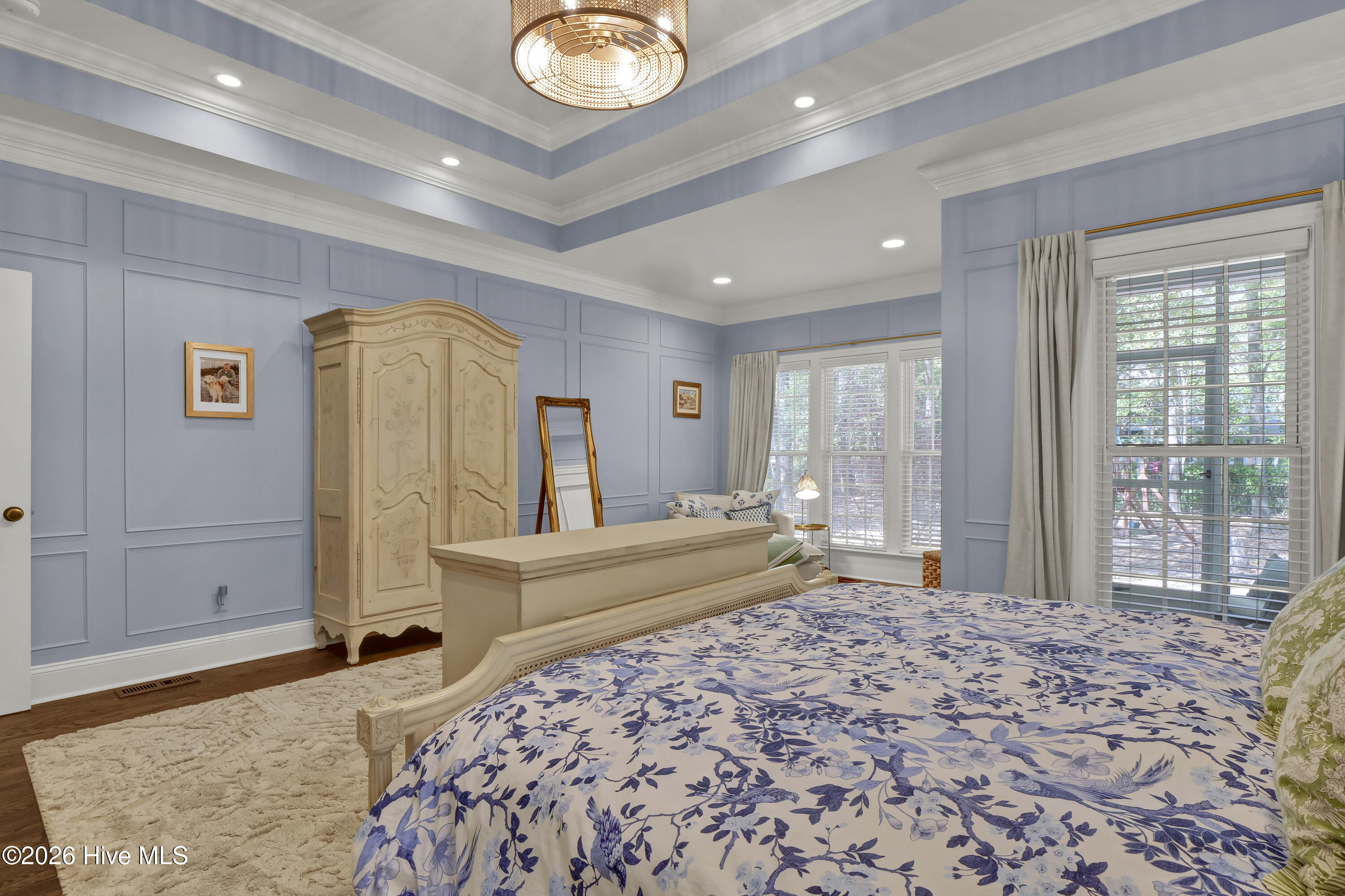 100563918 | Photo 23