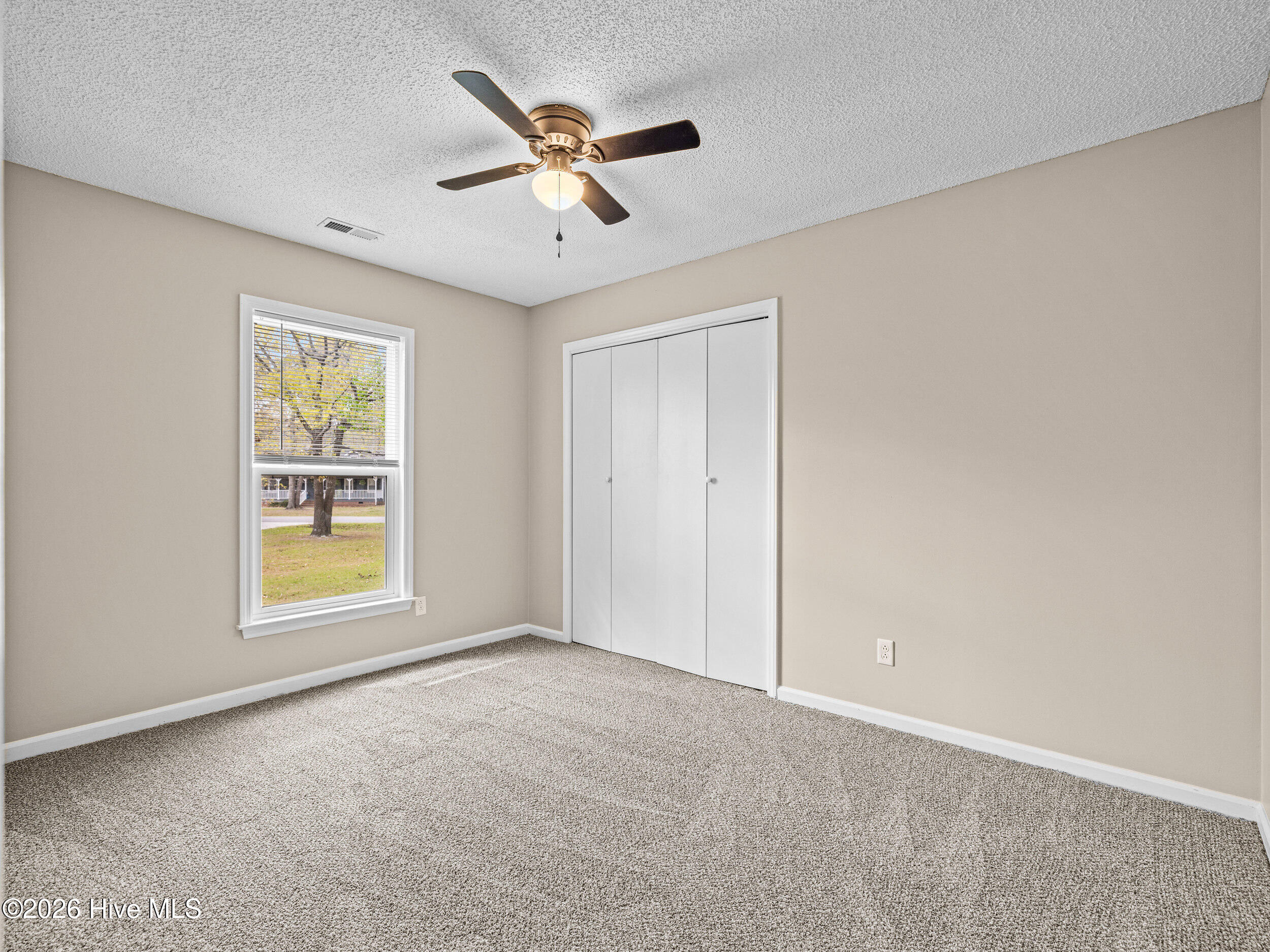 100564987 | Photo 32