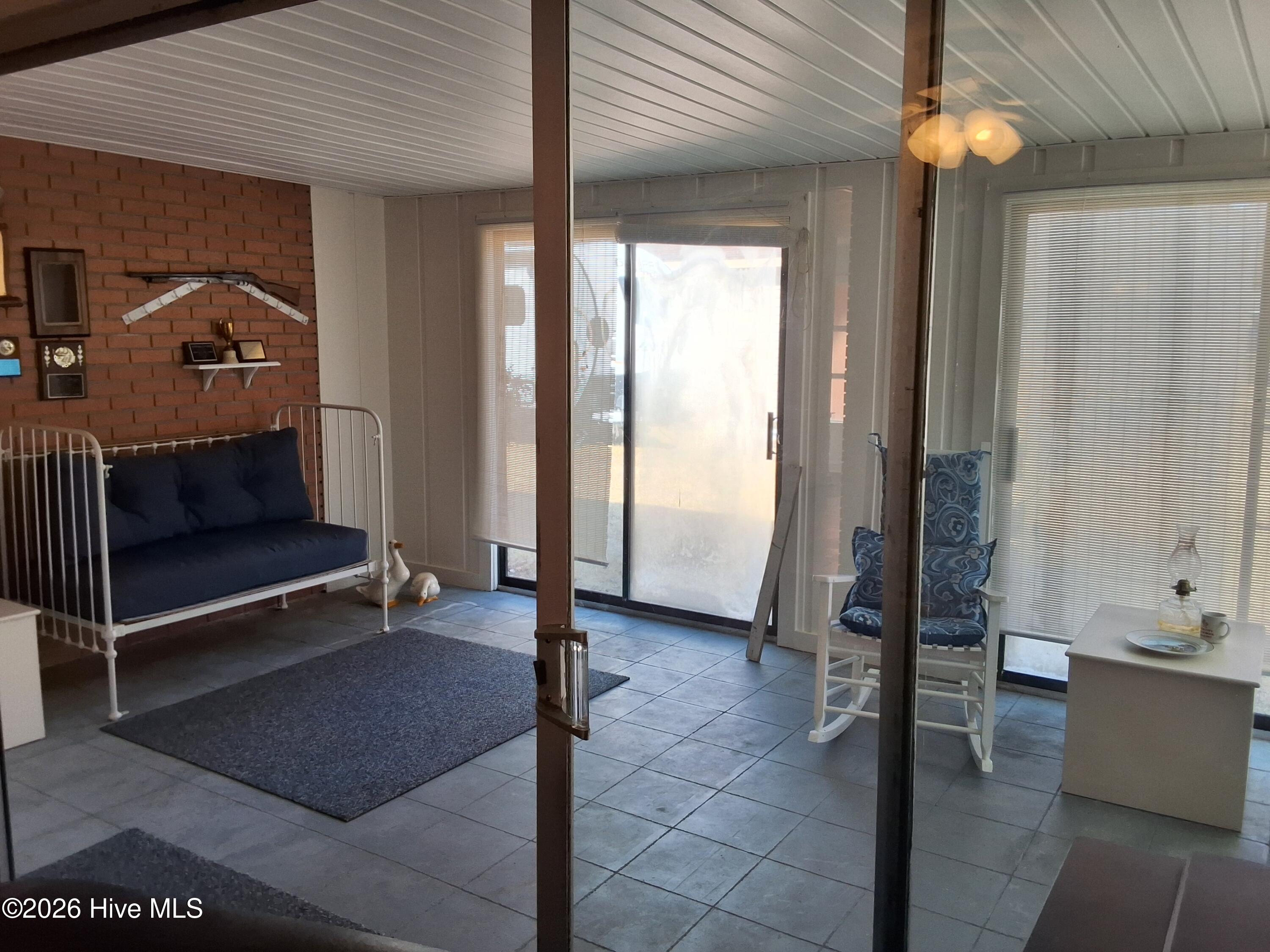 100554569 | Photo 80