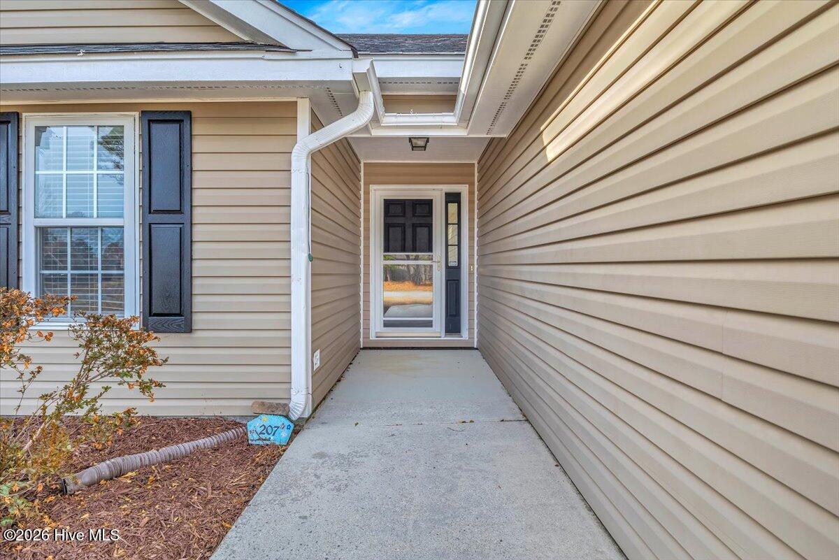 100547444 | Photo 30