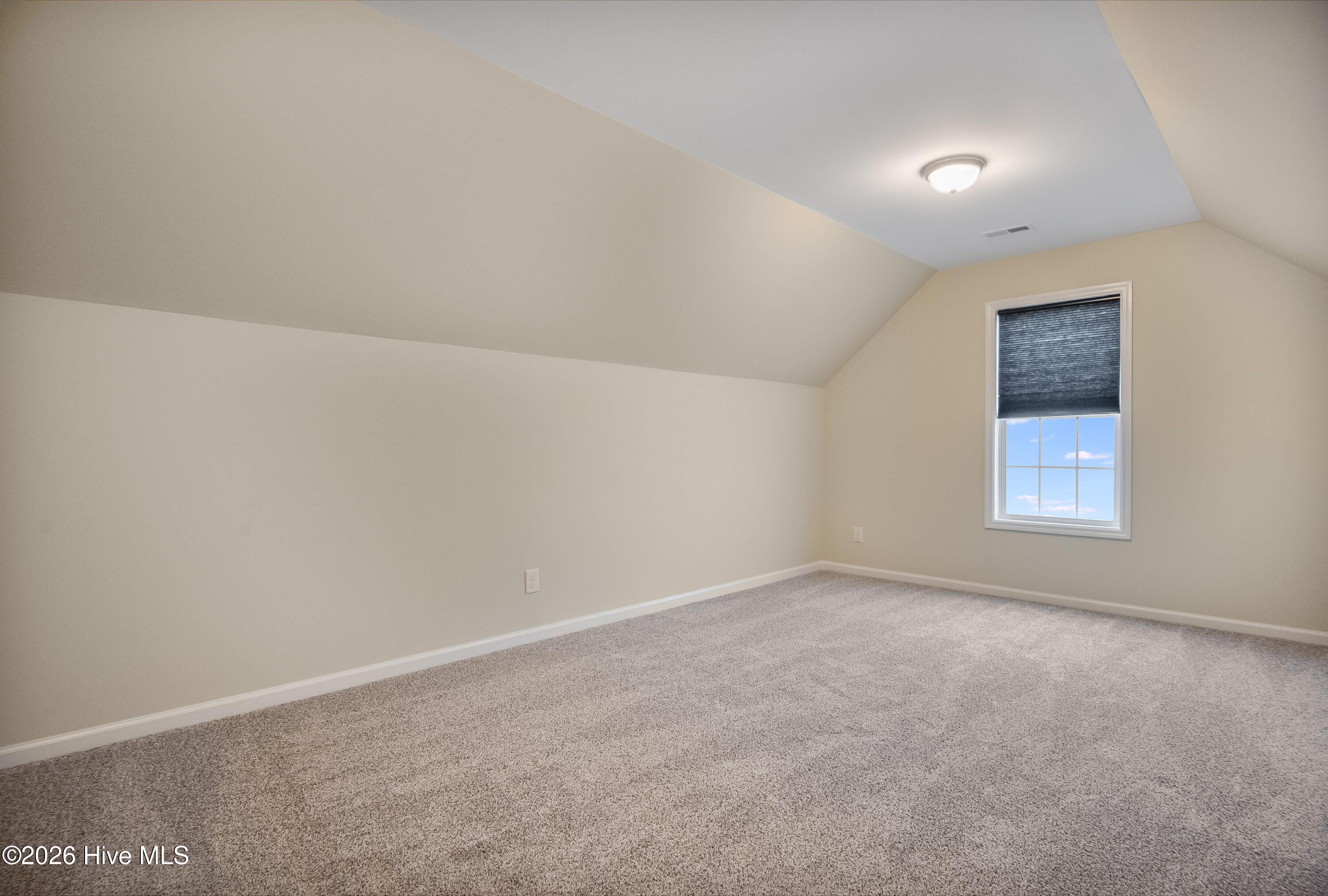 100545678 | Photo 51