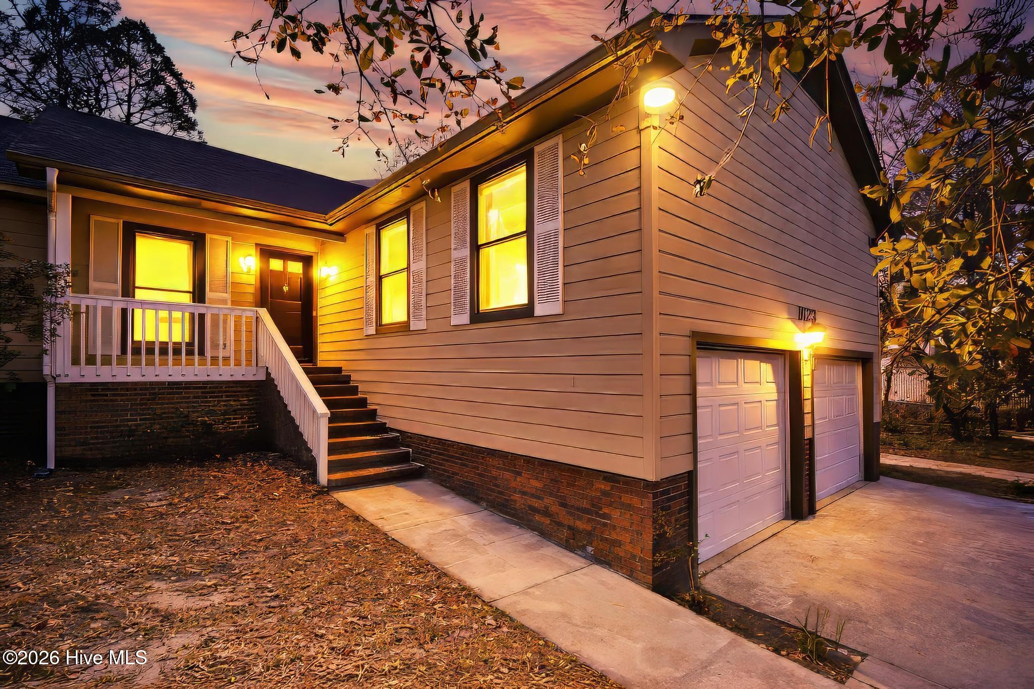 100561696 | Photo 43