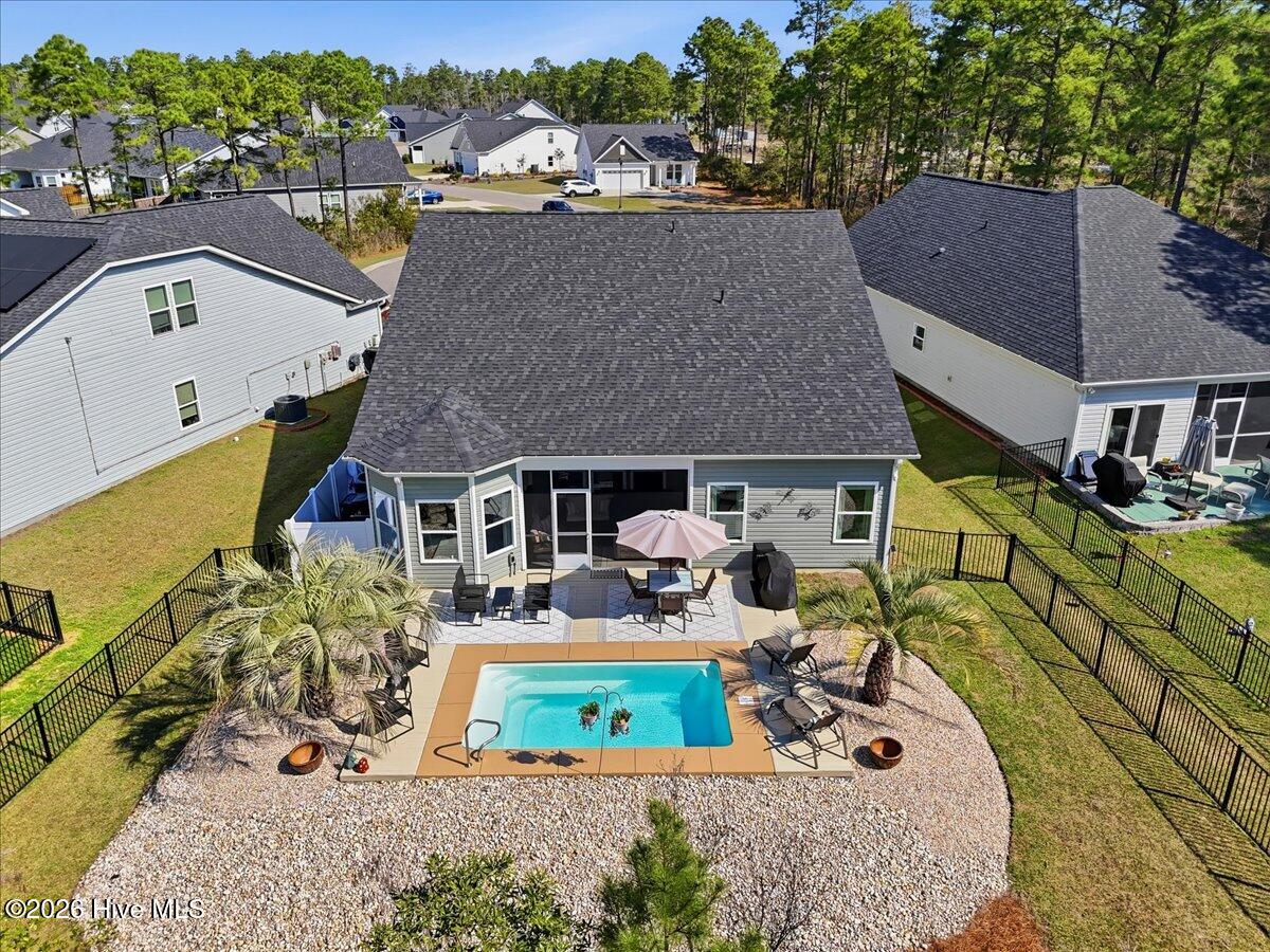 100560173 | Photo 74