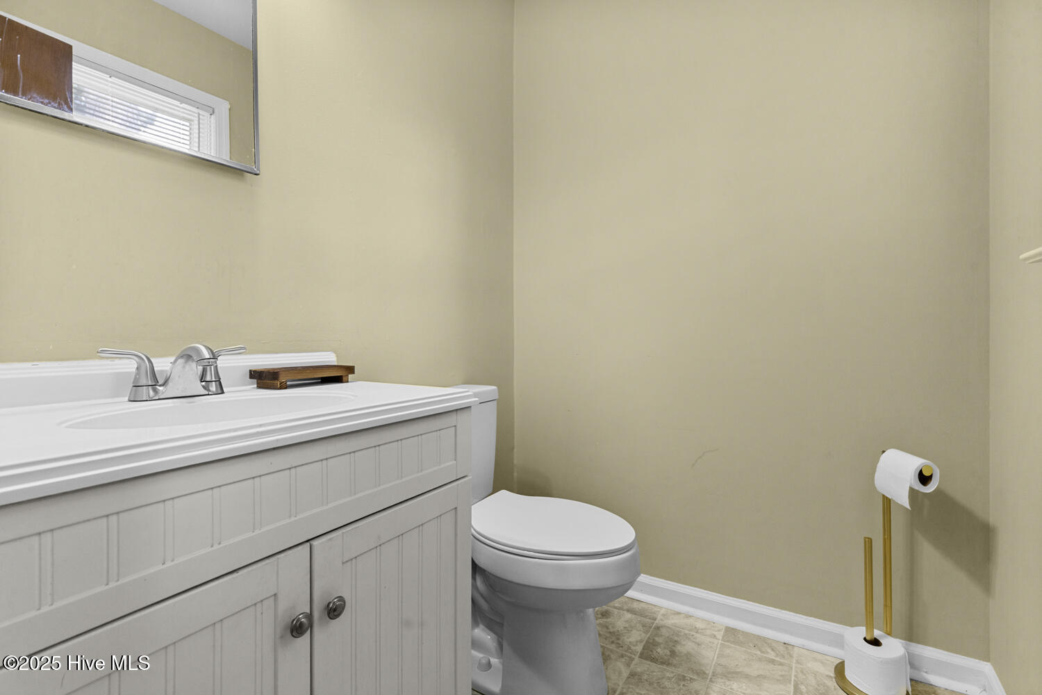 100523825 | Photo 16