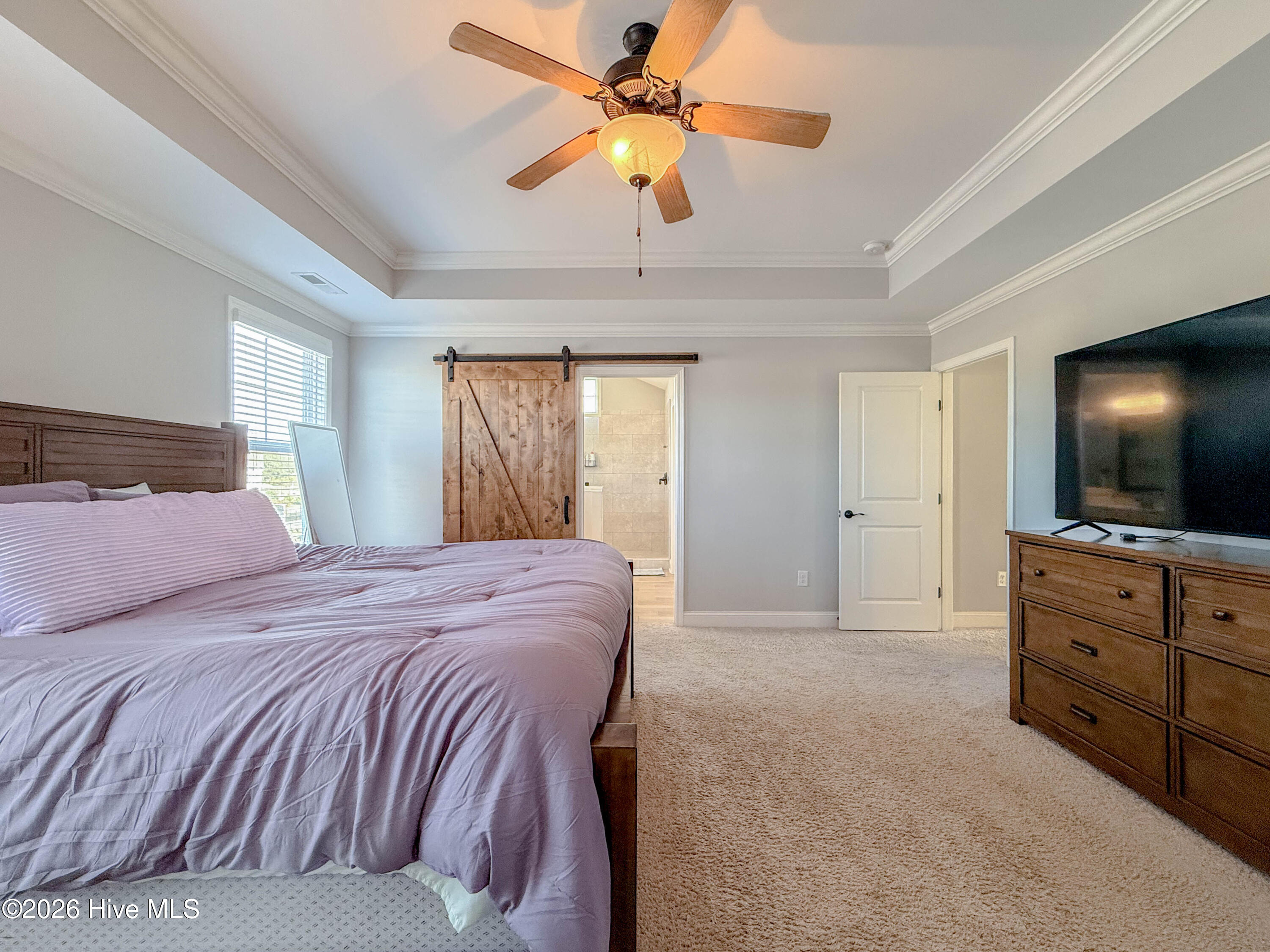 100553968 | Photo 23