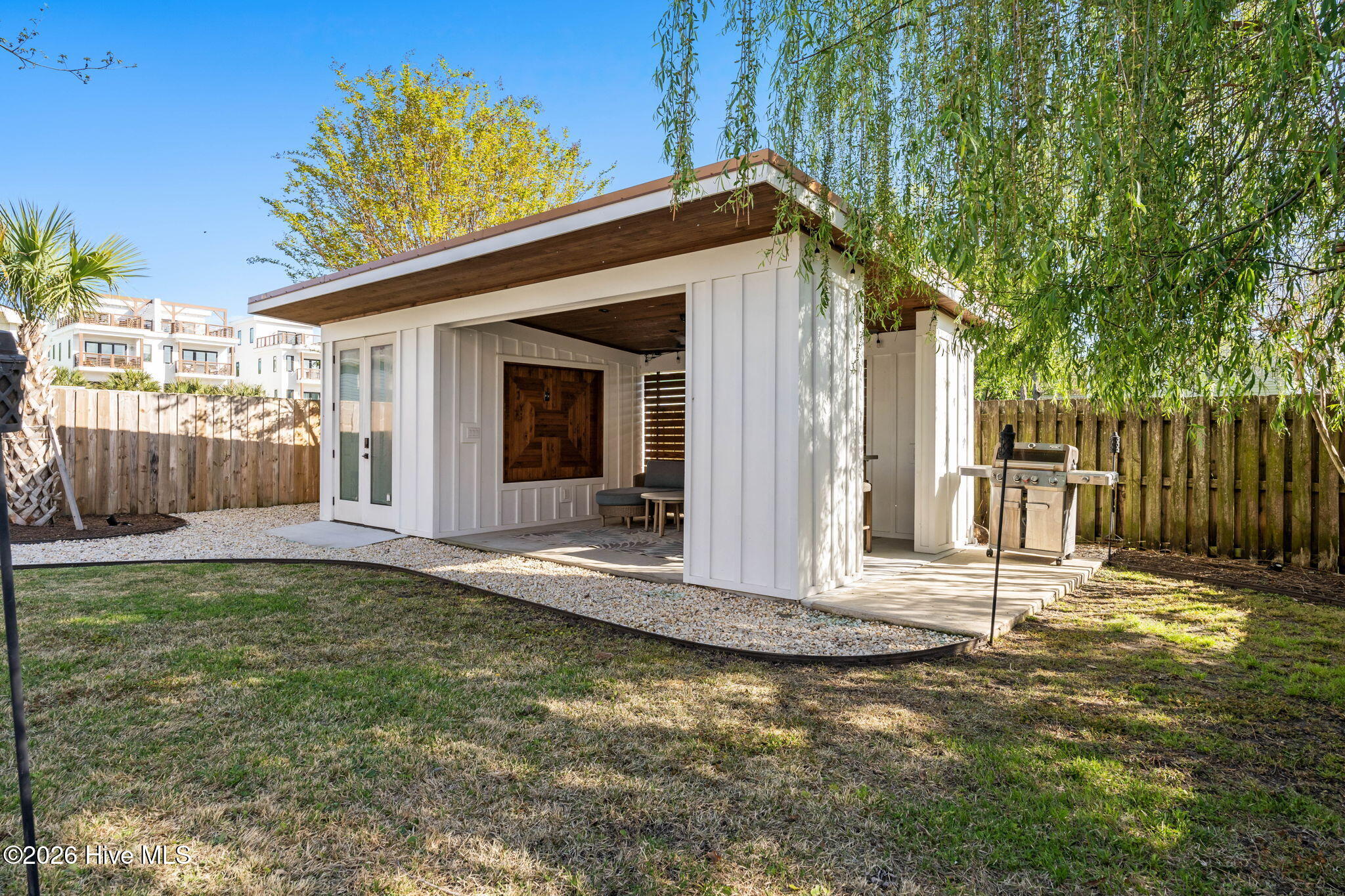 100565975 | Photo 32