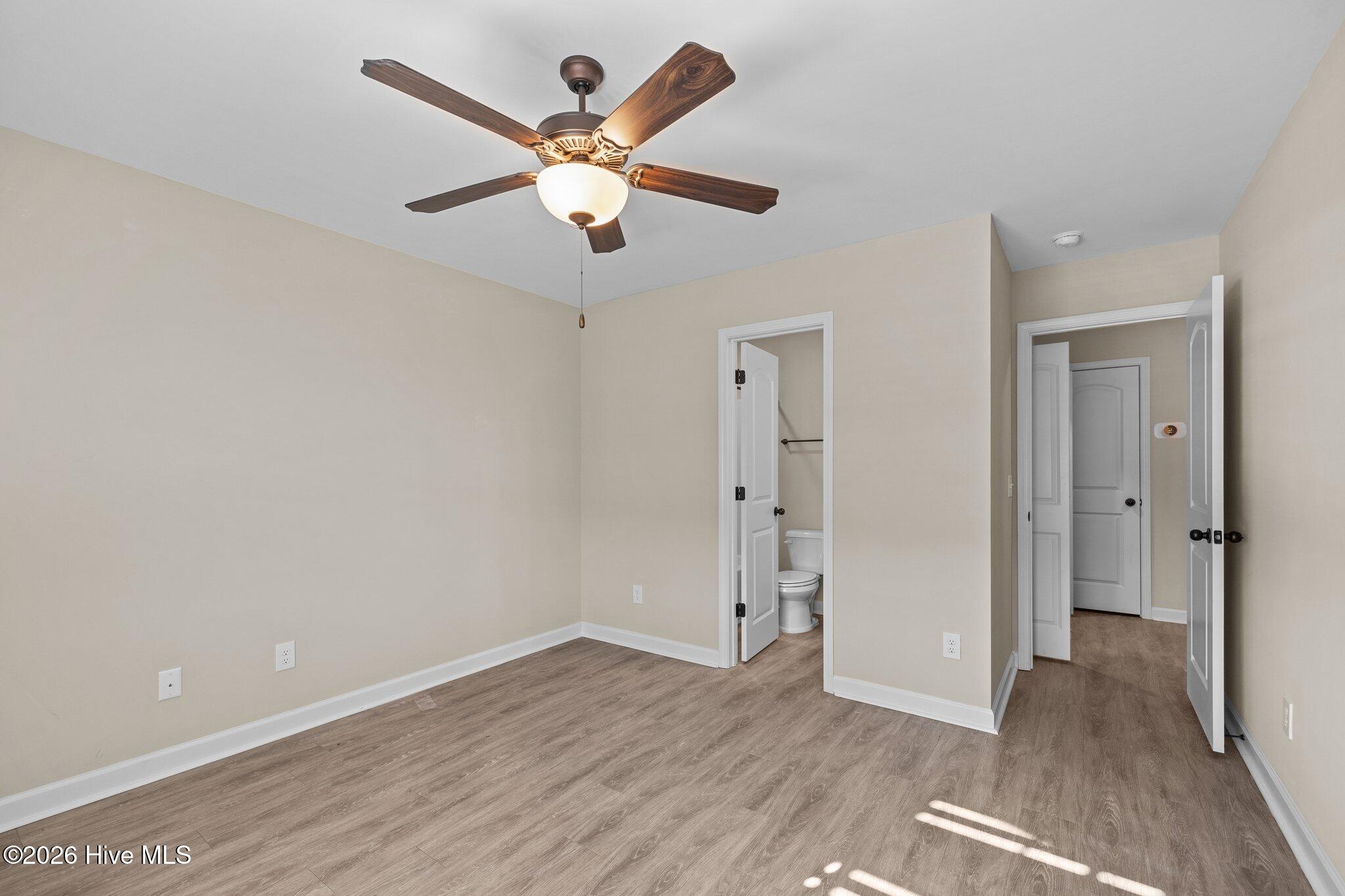 100547532 | Photo 23