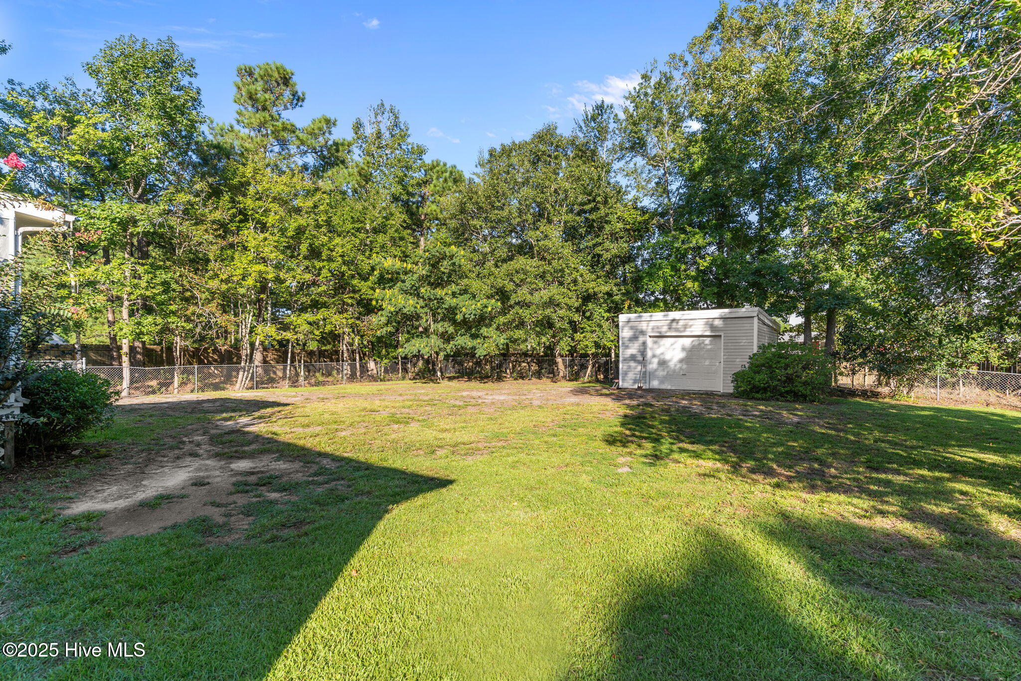 100527660 | Photo 40