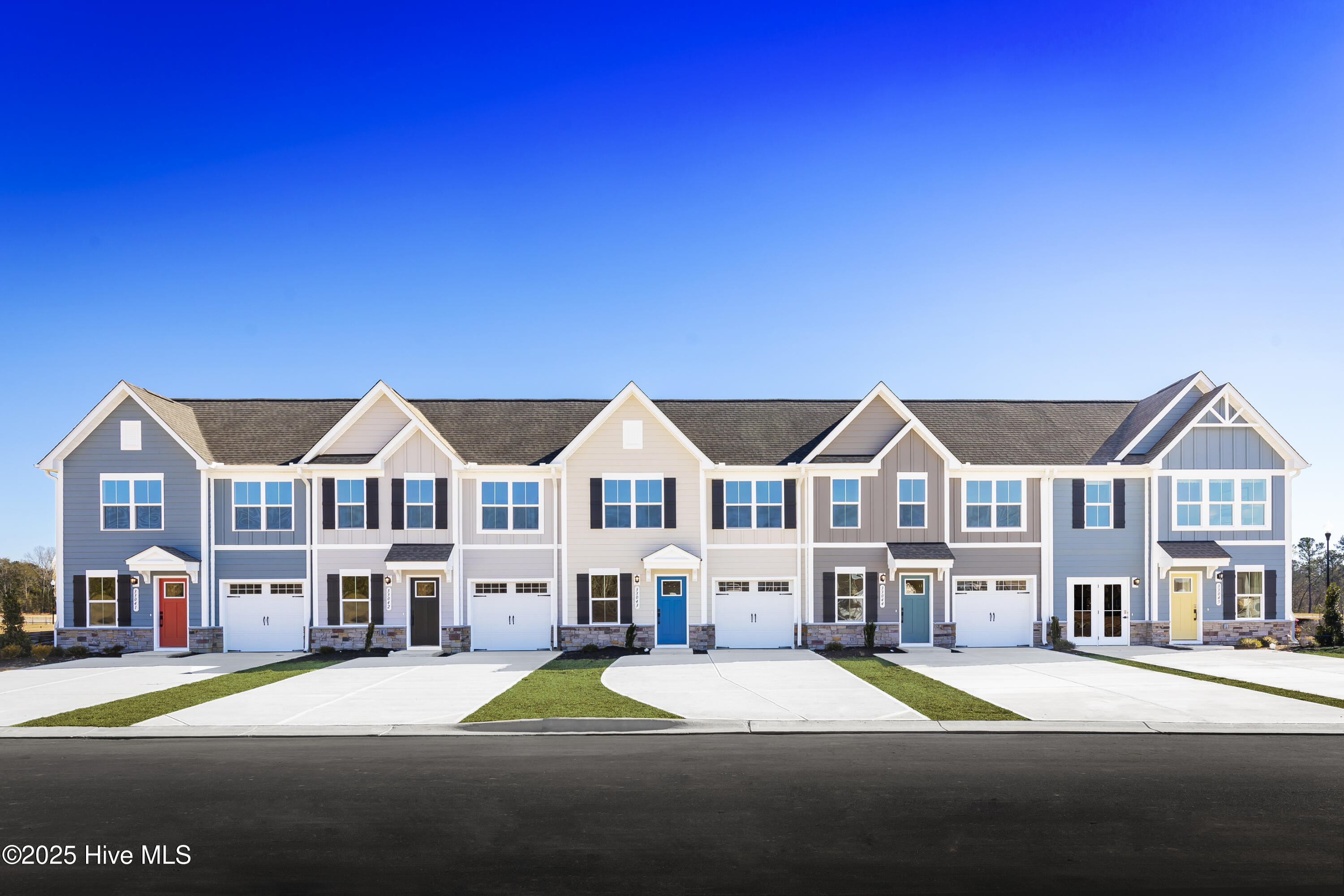 100562470 | Photo 21