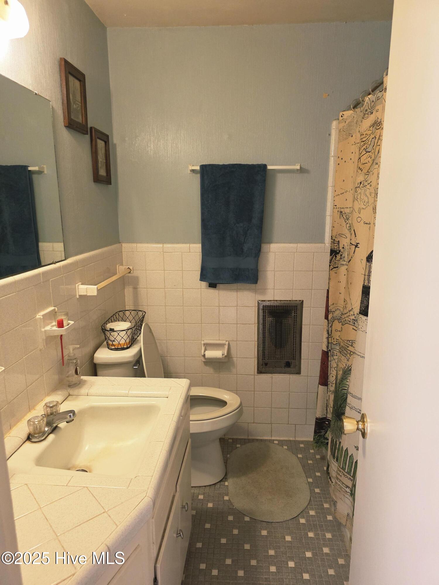 100542999 | Photo 17