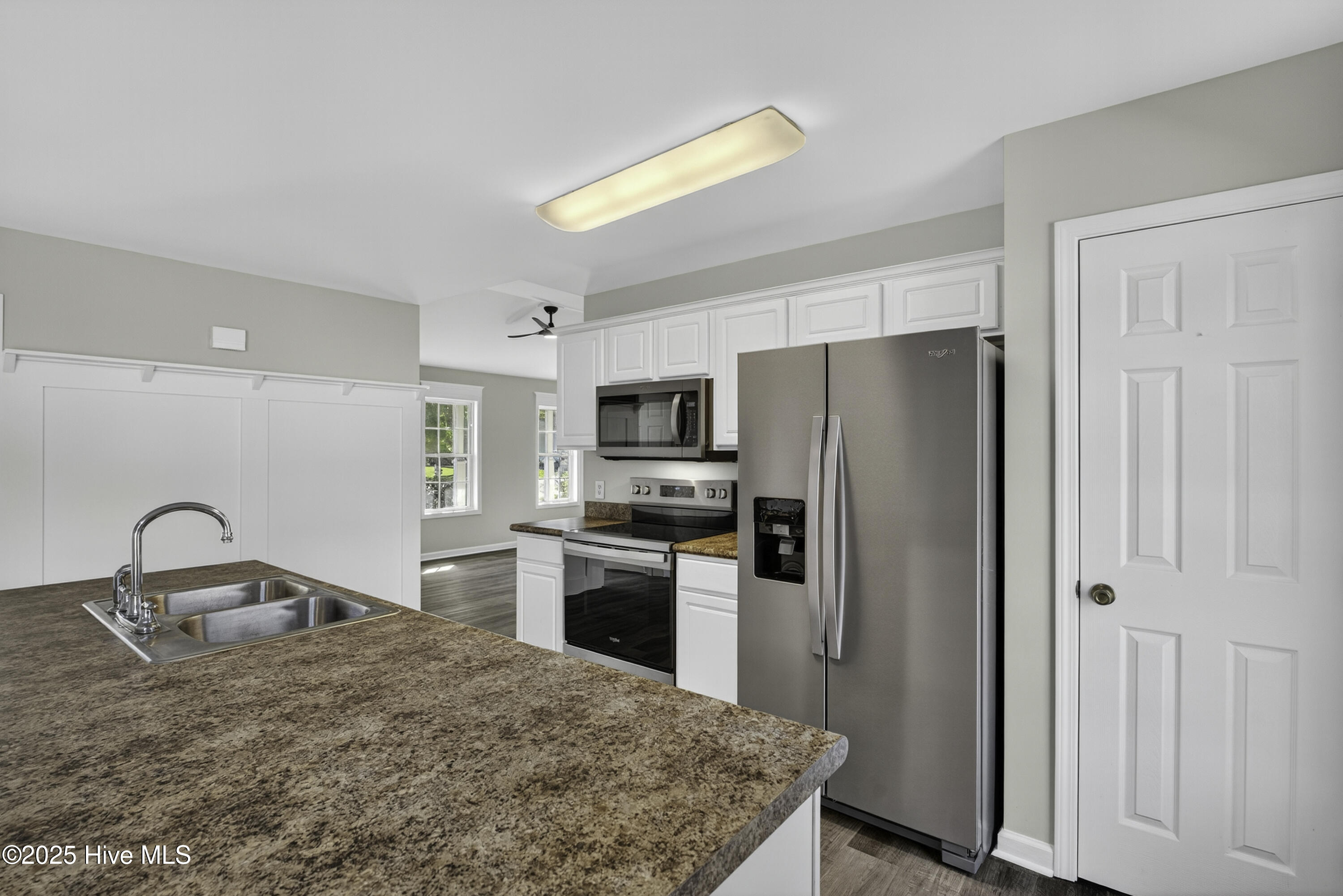 204 Larchmont Court, Burgaw, NC 28425 – photo 17: 204LarchmontFinal-23