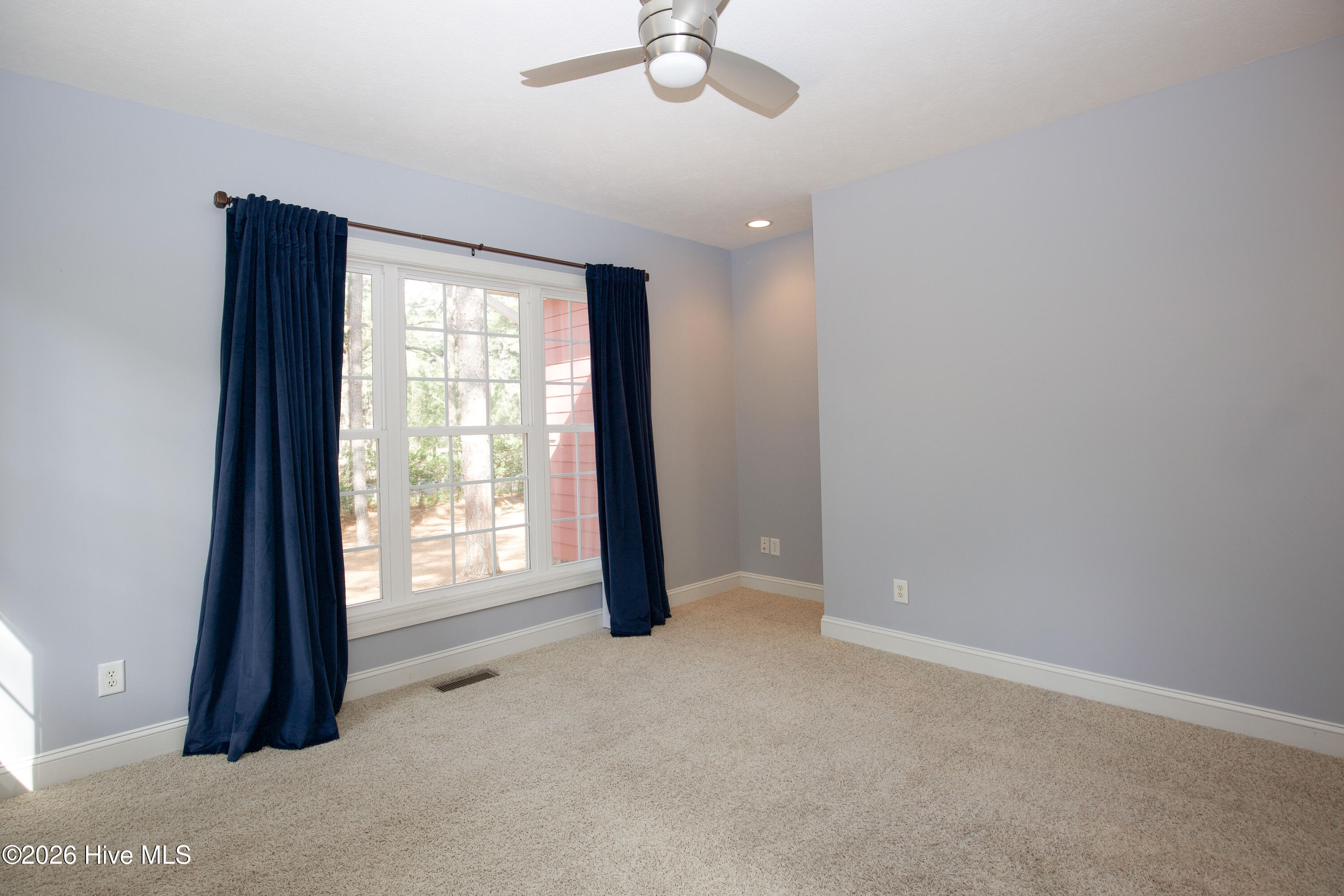 16 Montrose Ct-57