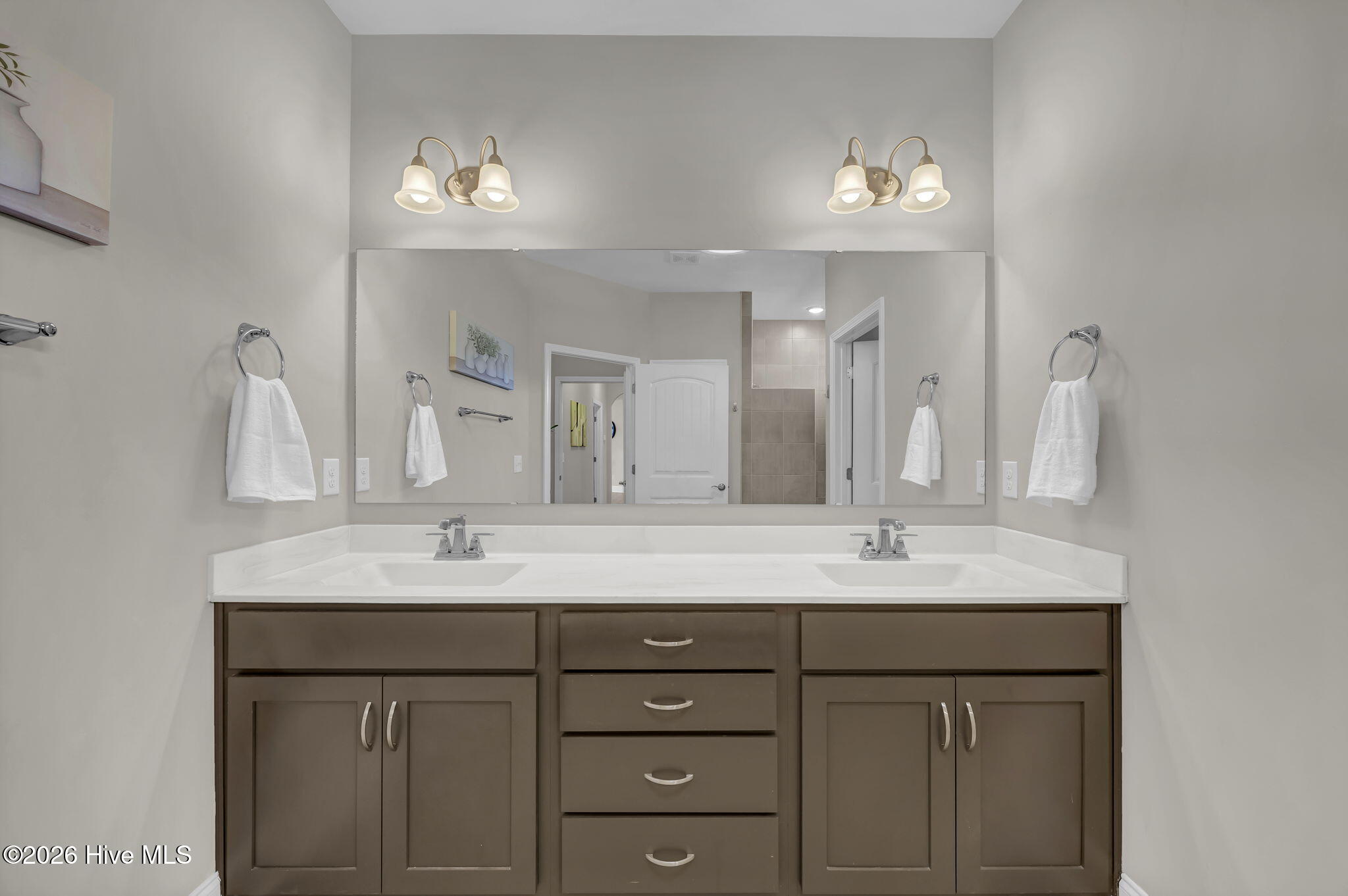 100564994 | Photo 20