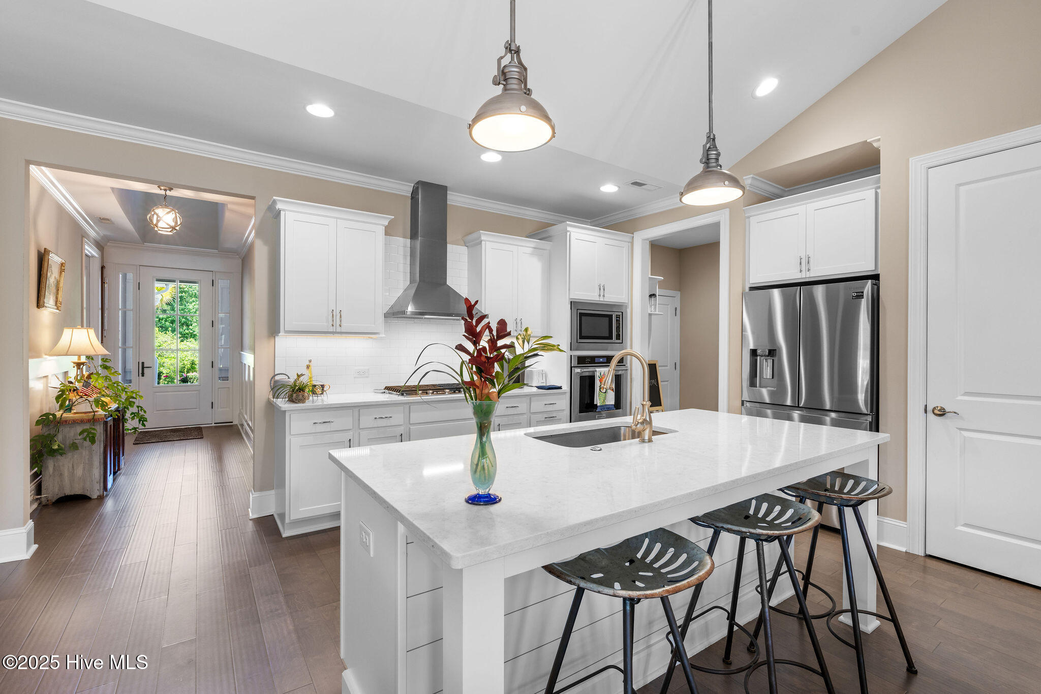 100540616 | Photo 19