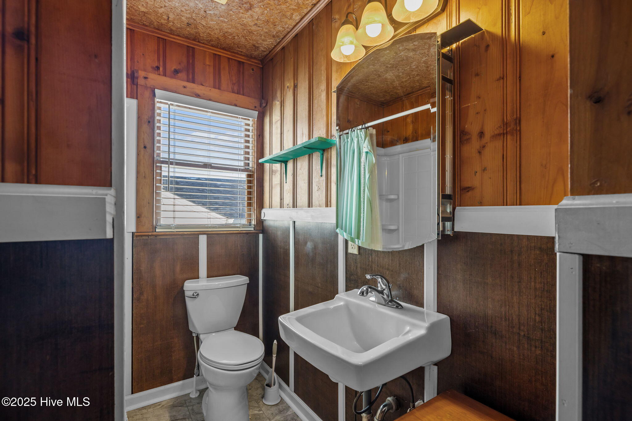 303 E Atlantic Boulevard, Atlantic Beach, NC, 28512