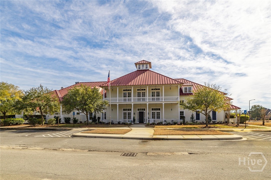 Grand Lake Club membership for fitness and pool are available