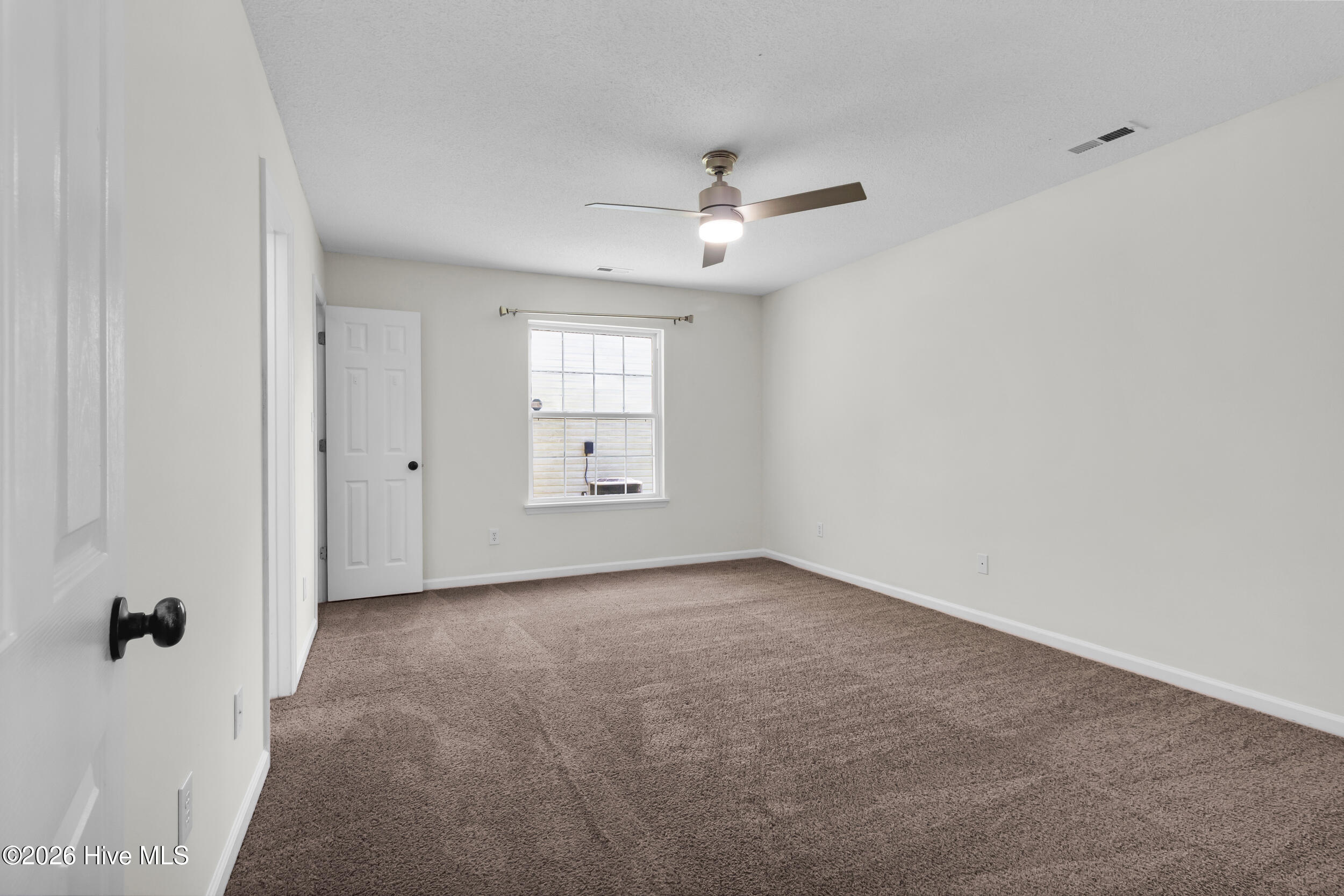 100566556 | Photo 10