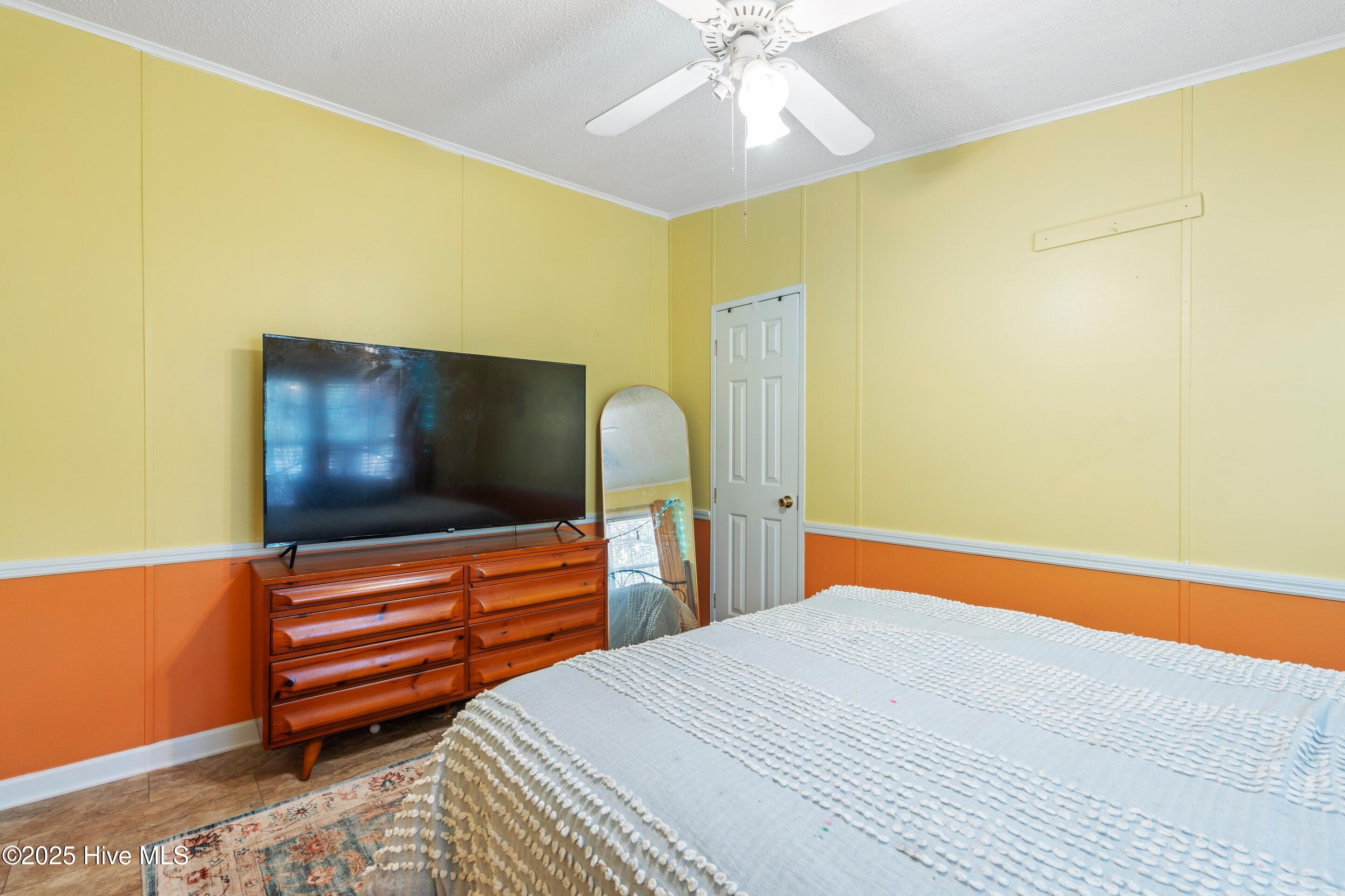 100535667 | Photo 32