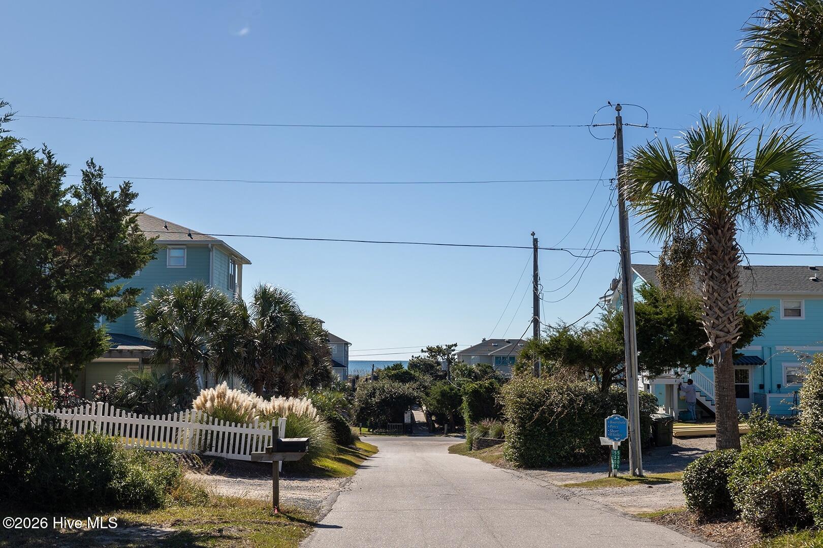 100562312 | Photo 28