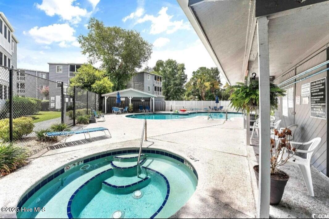 100535868 | Photo 37