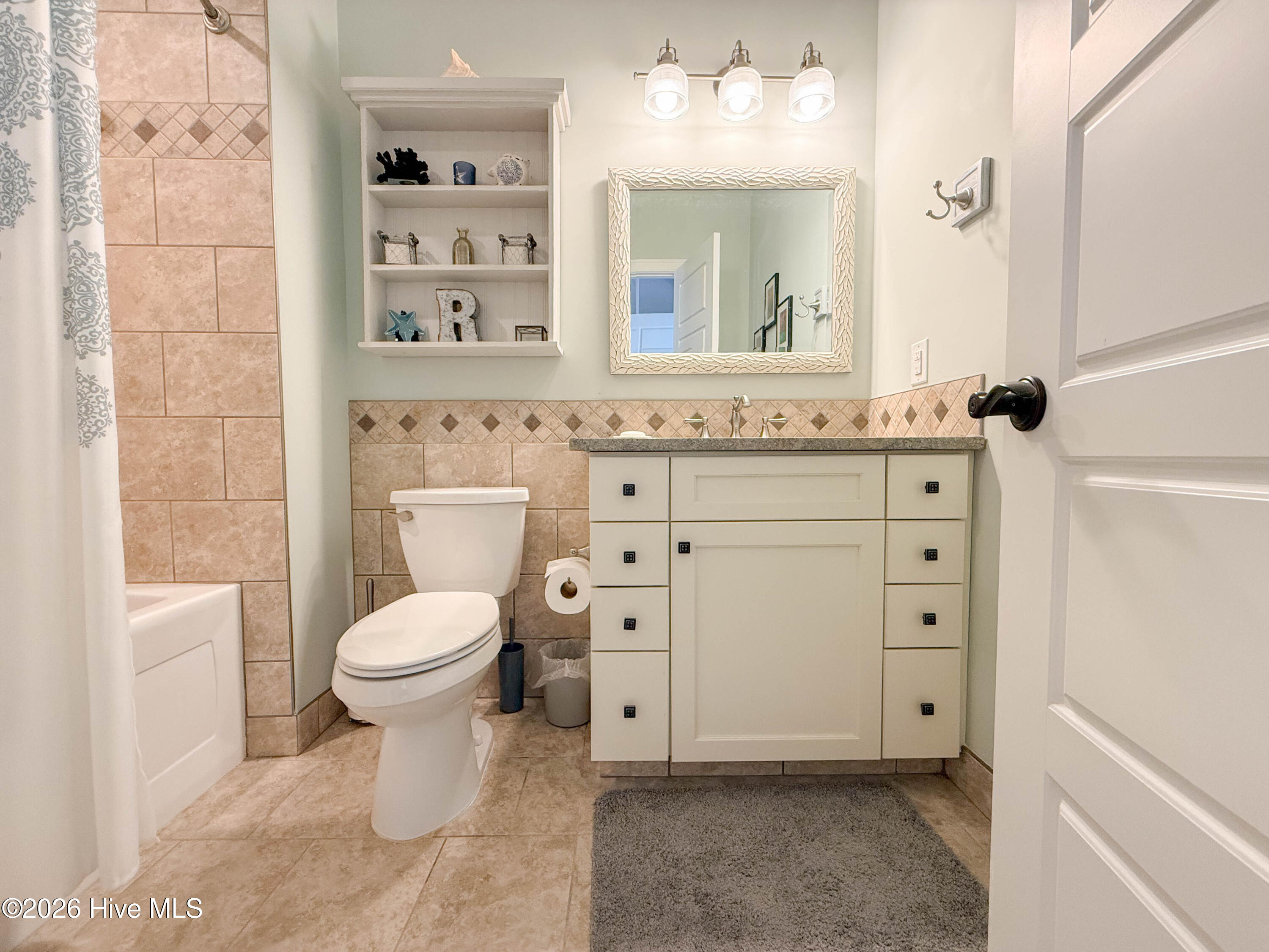 100559025 | Photo 54