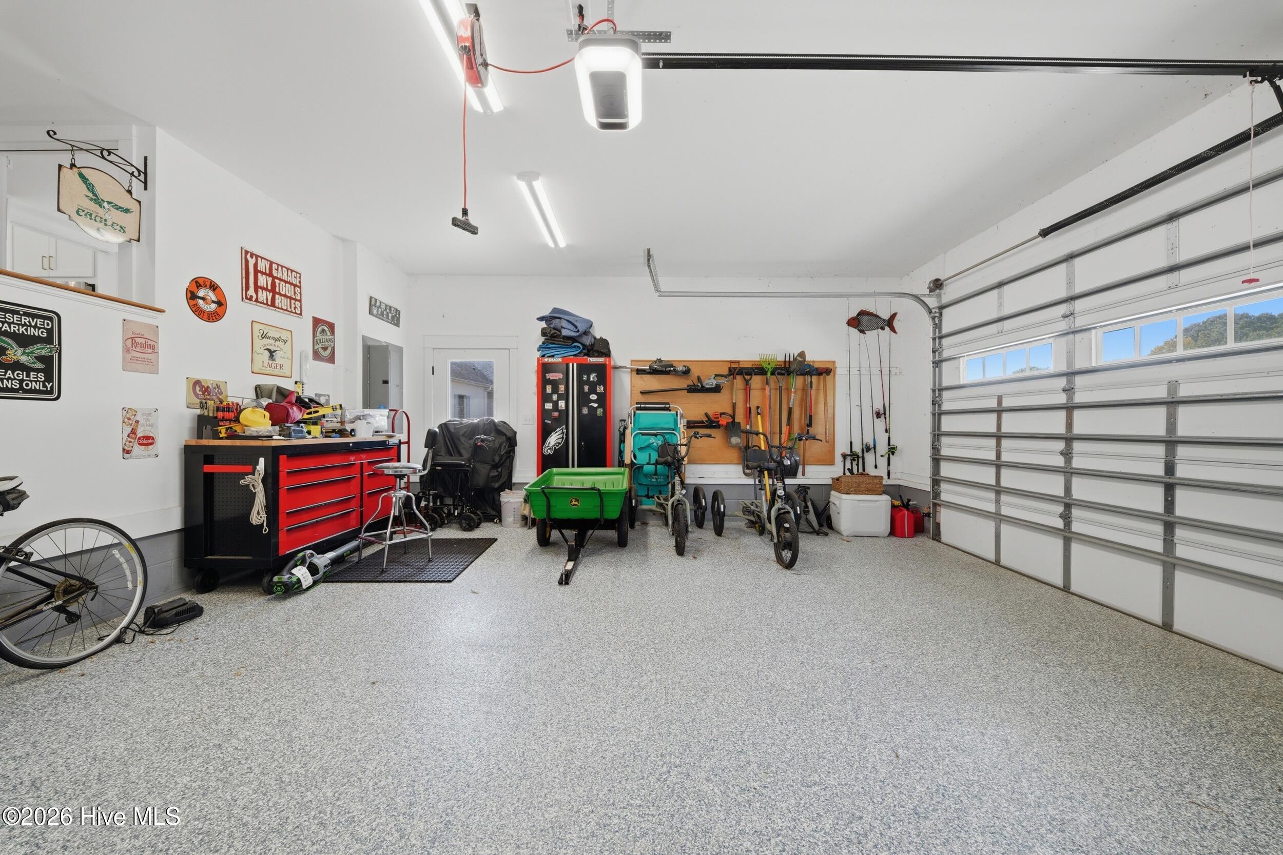 Garage has poxy