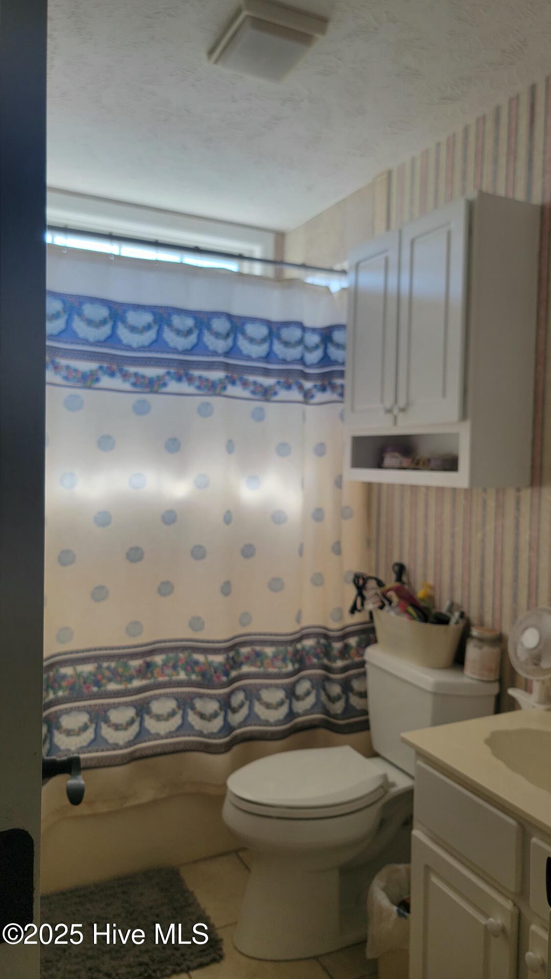 100519344 | Photo 16