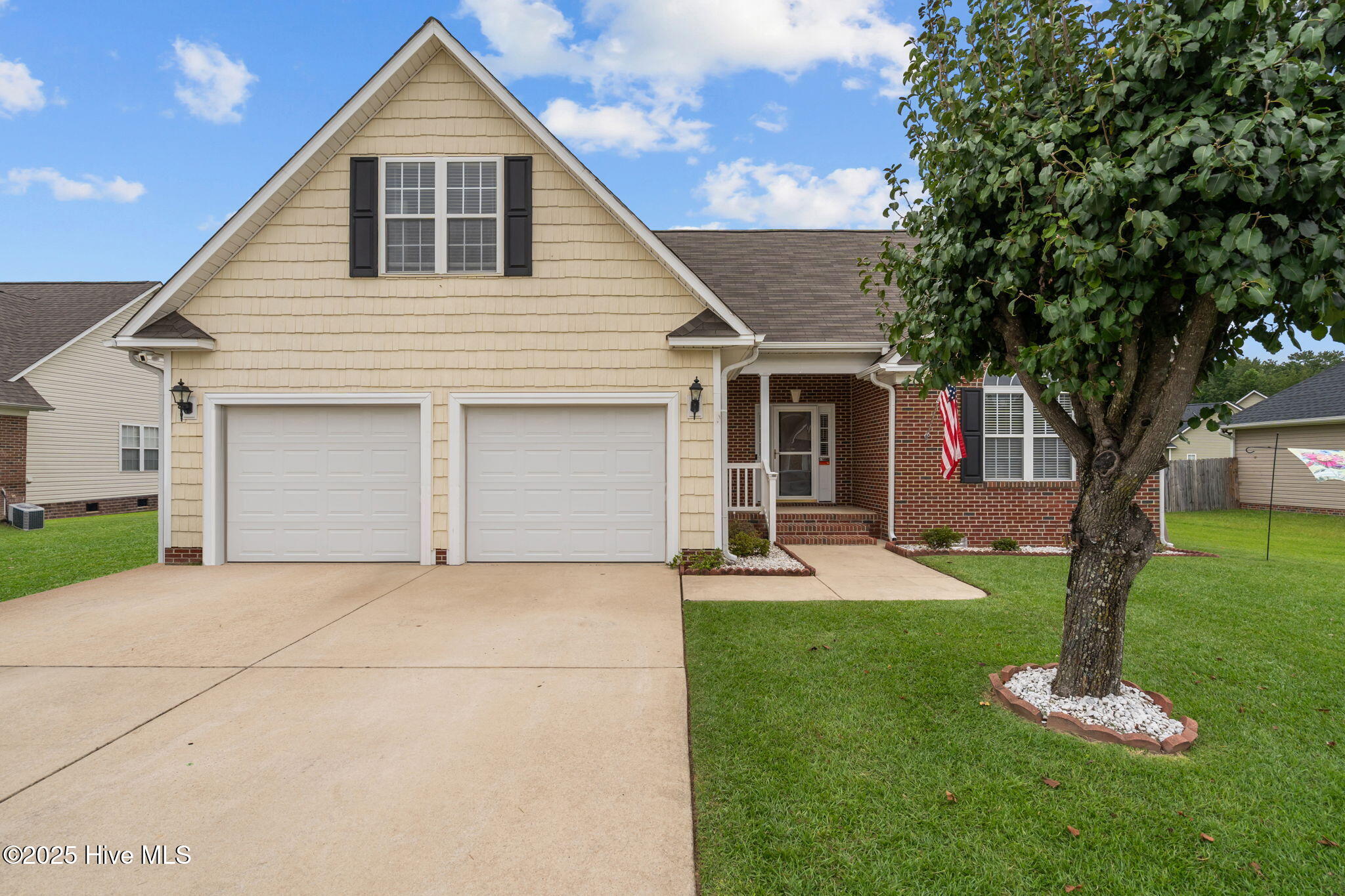 Property at 225 Hogart Street