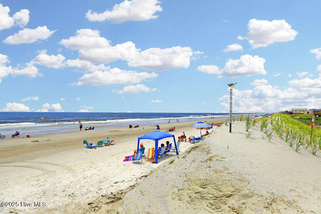 206 Elizabeth Drive, Oak Island, NC, 28465