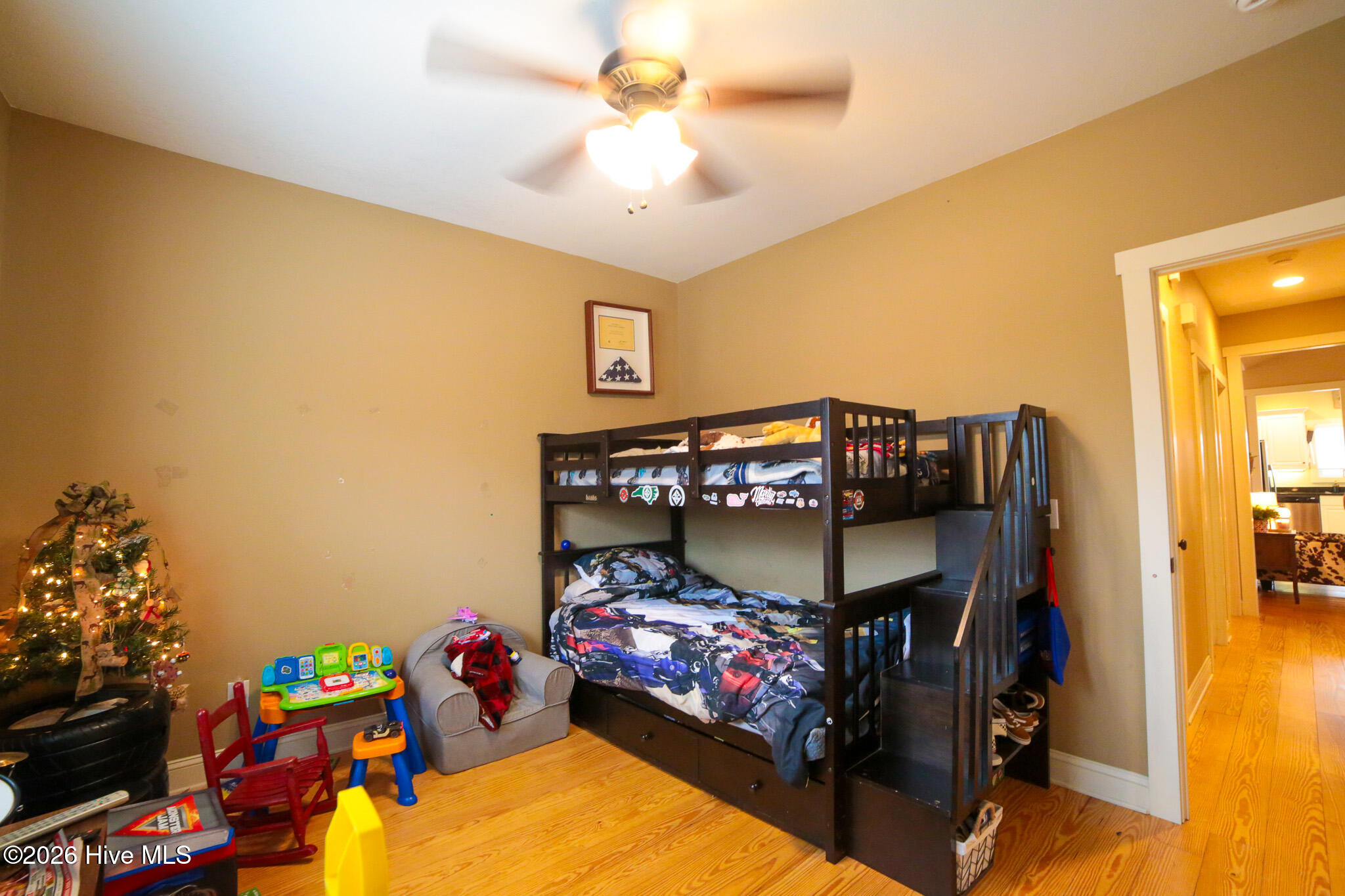 100550519 | Photo 22