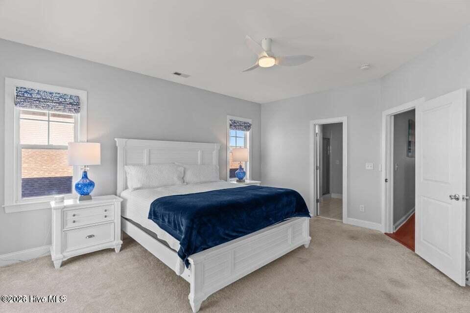 100570467 | Photo 24