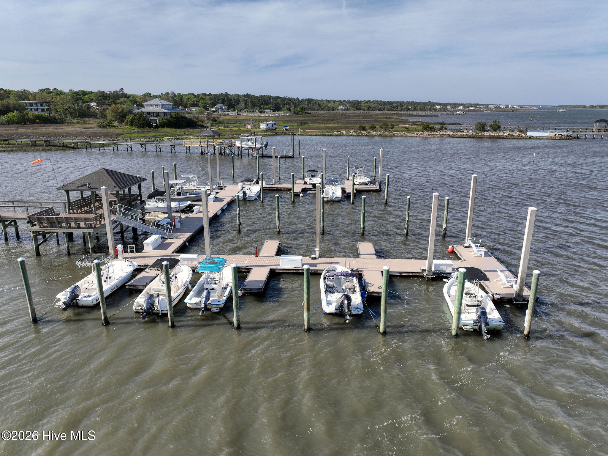 100567317 | Photo 93