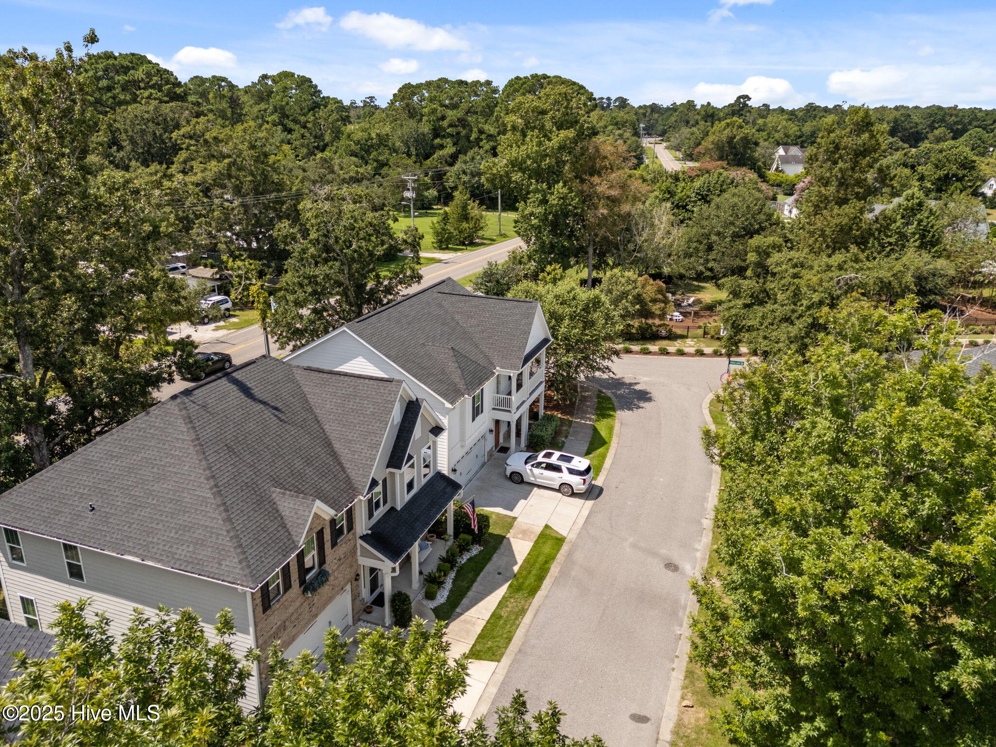 100526886 | Photo 53