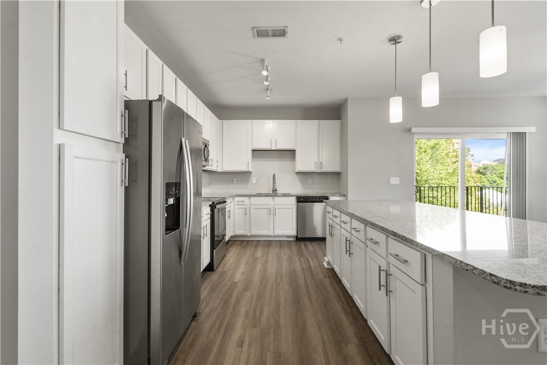 100 Prince Avenue B102