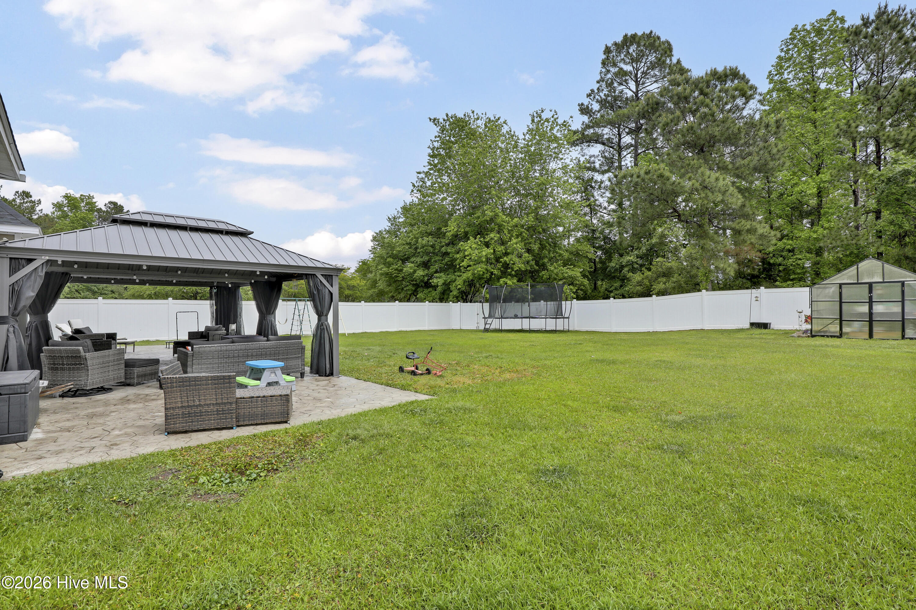 201 Wedgefield Circle,Maple Hill
