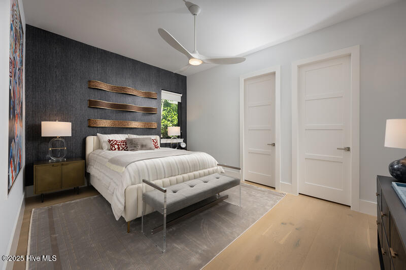 100514349 | Photo 14