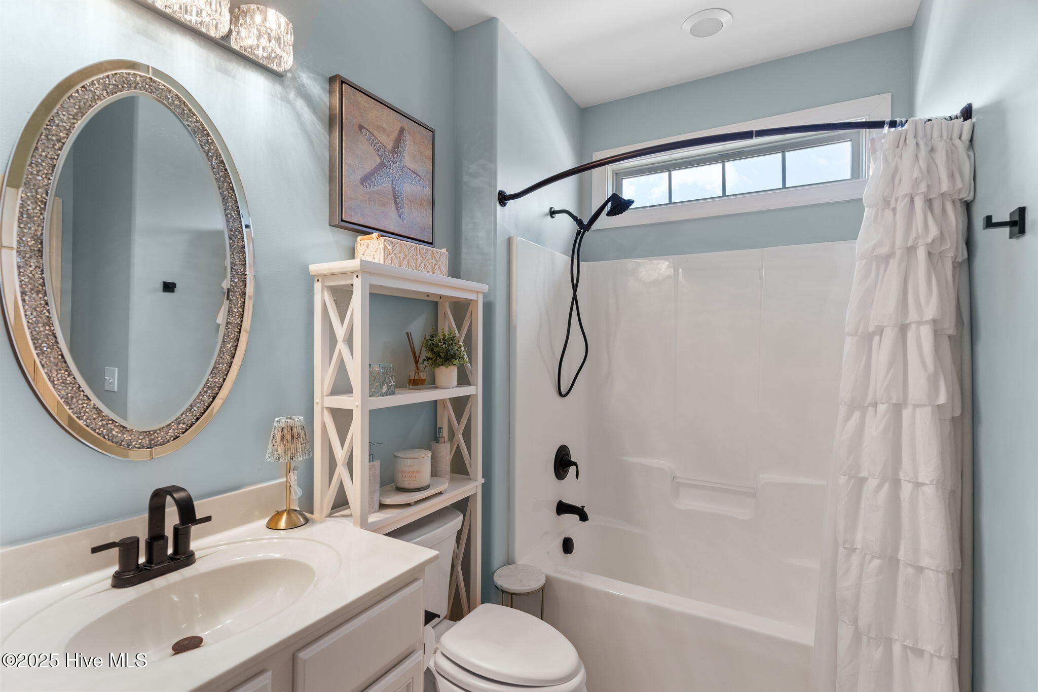 100534405 | Photo 31