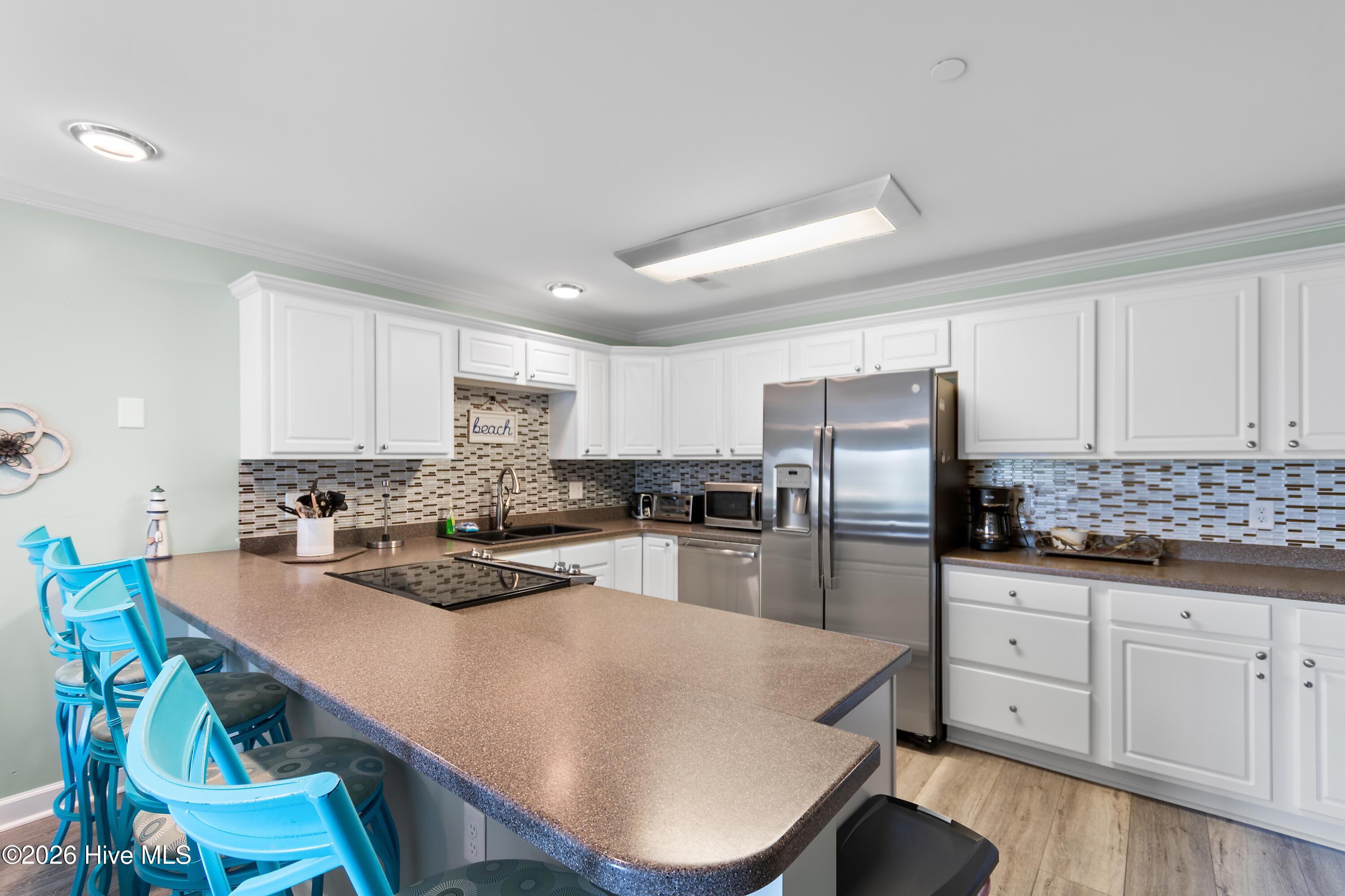 100564870 | Photo 13