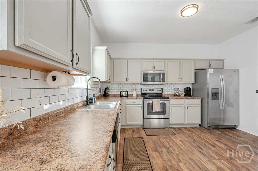 1417 Evergreen Trail, Hinesville, GA 31313 Listing Photo  14