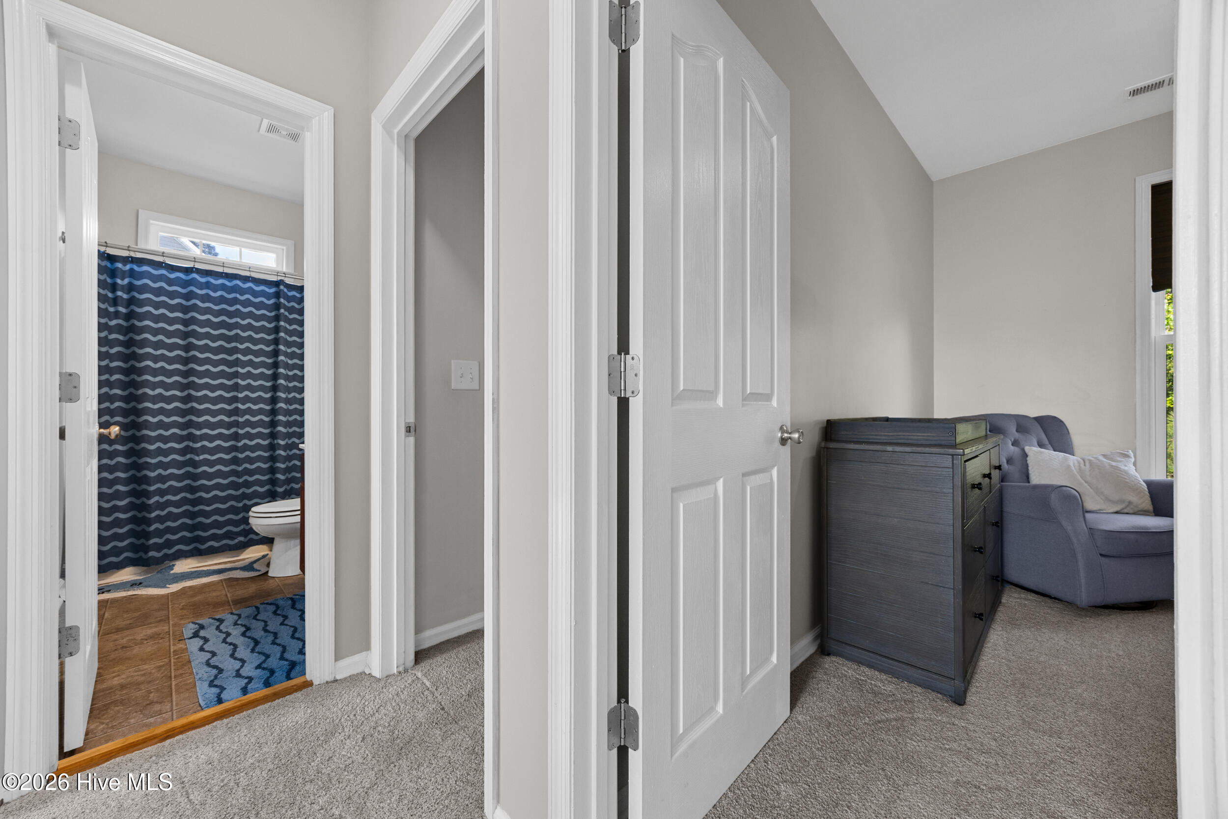 100567272 | Photo 29