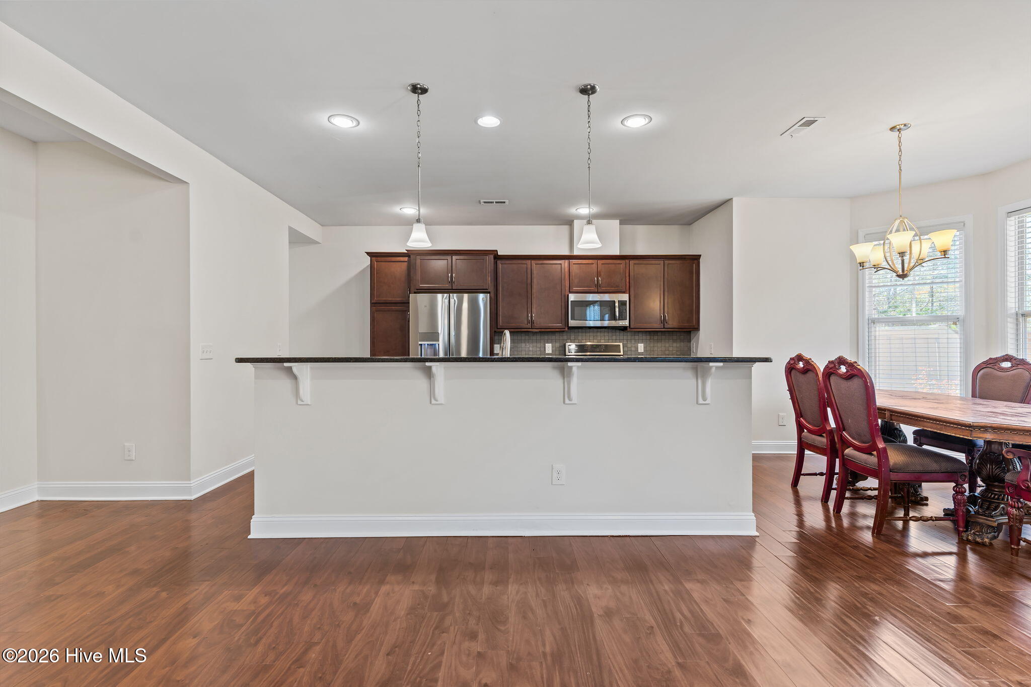 100560294 | Photo 21