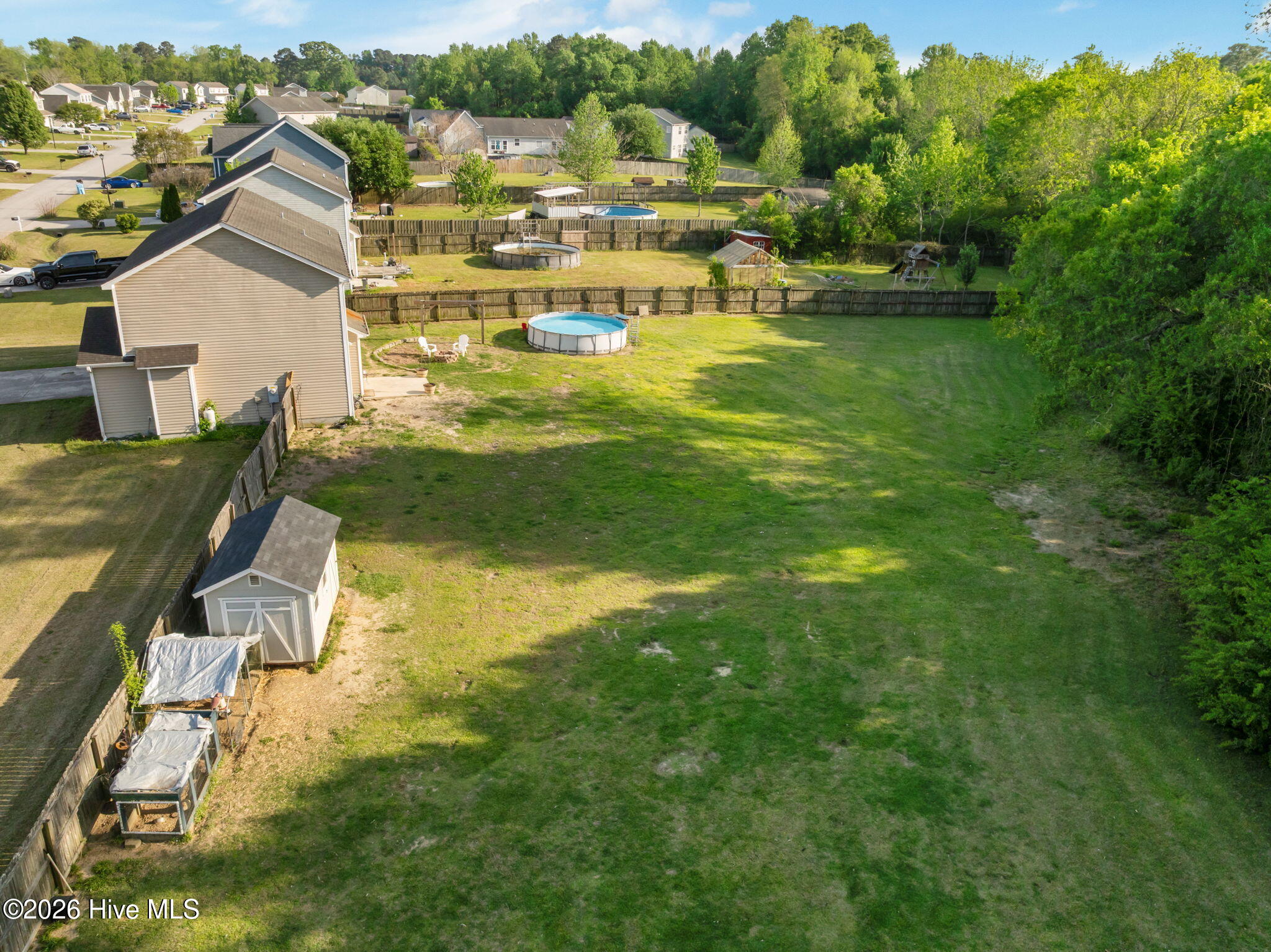 100567671 | Photo 16