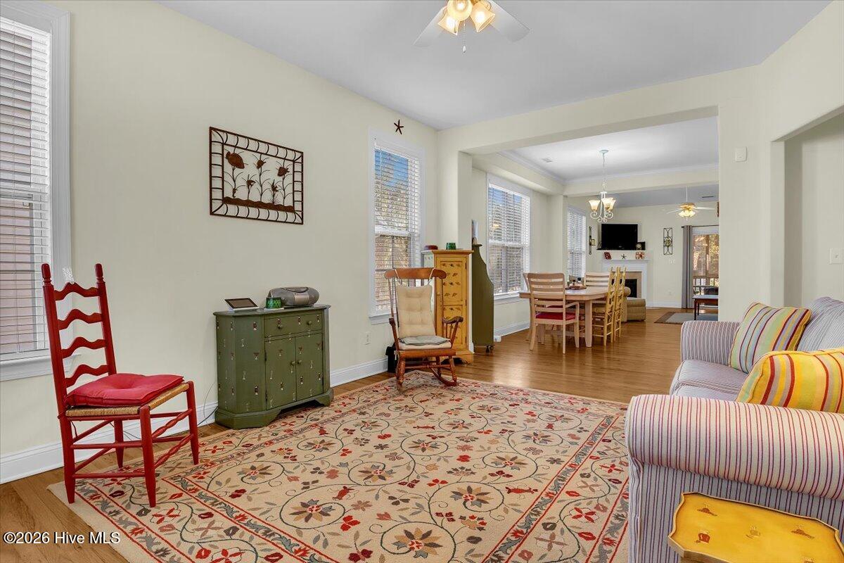 100550365 | Photo 14