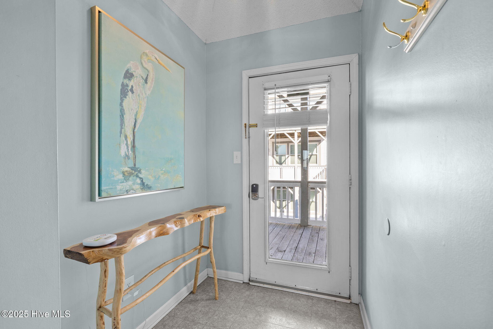 100558494 | Photo 12