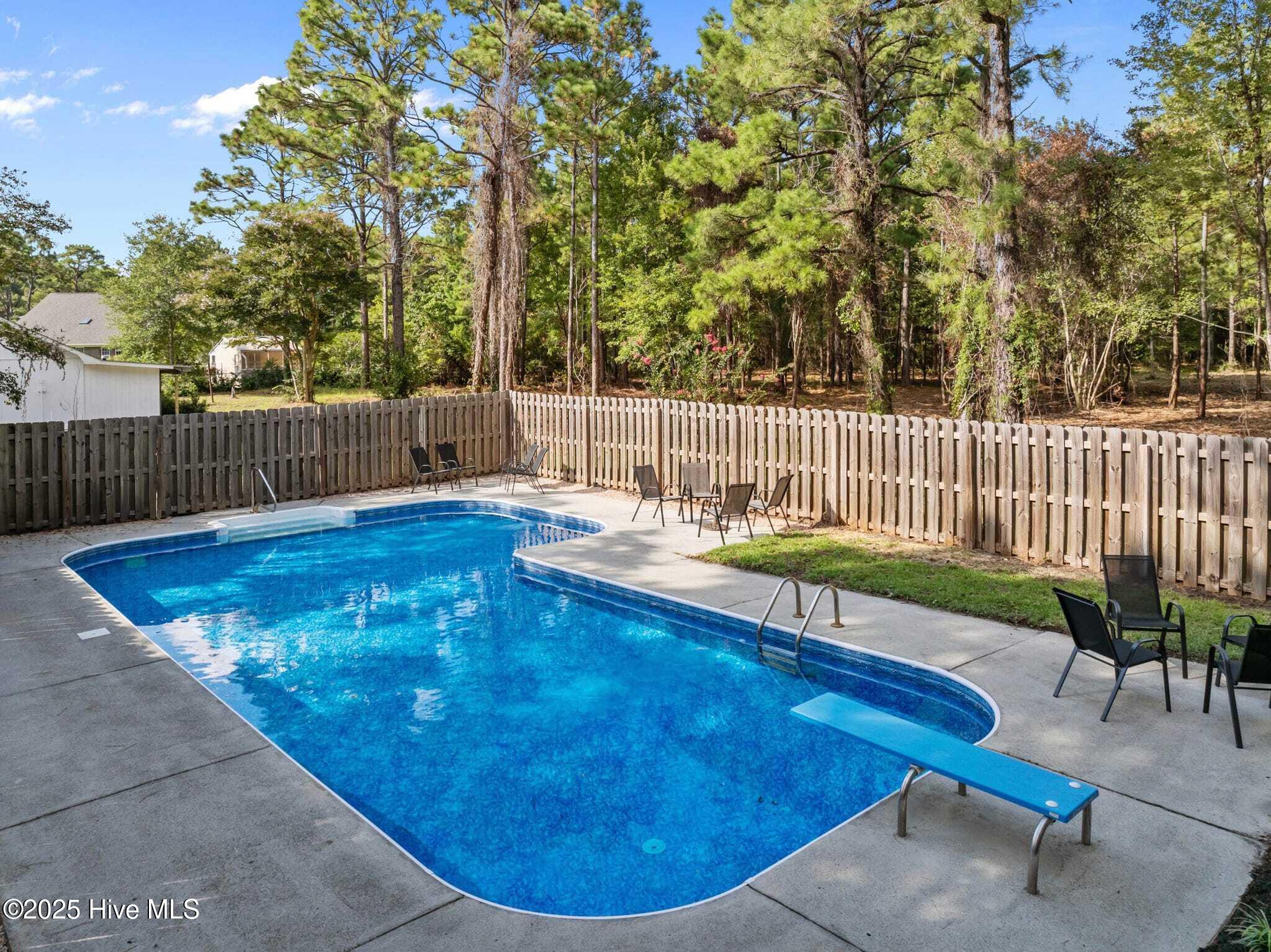 100527627 | Photo 66