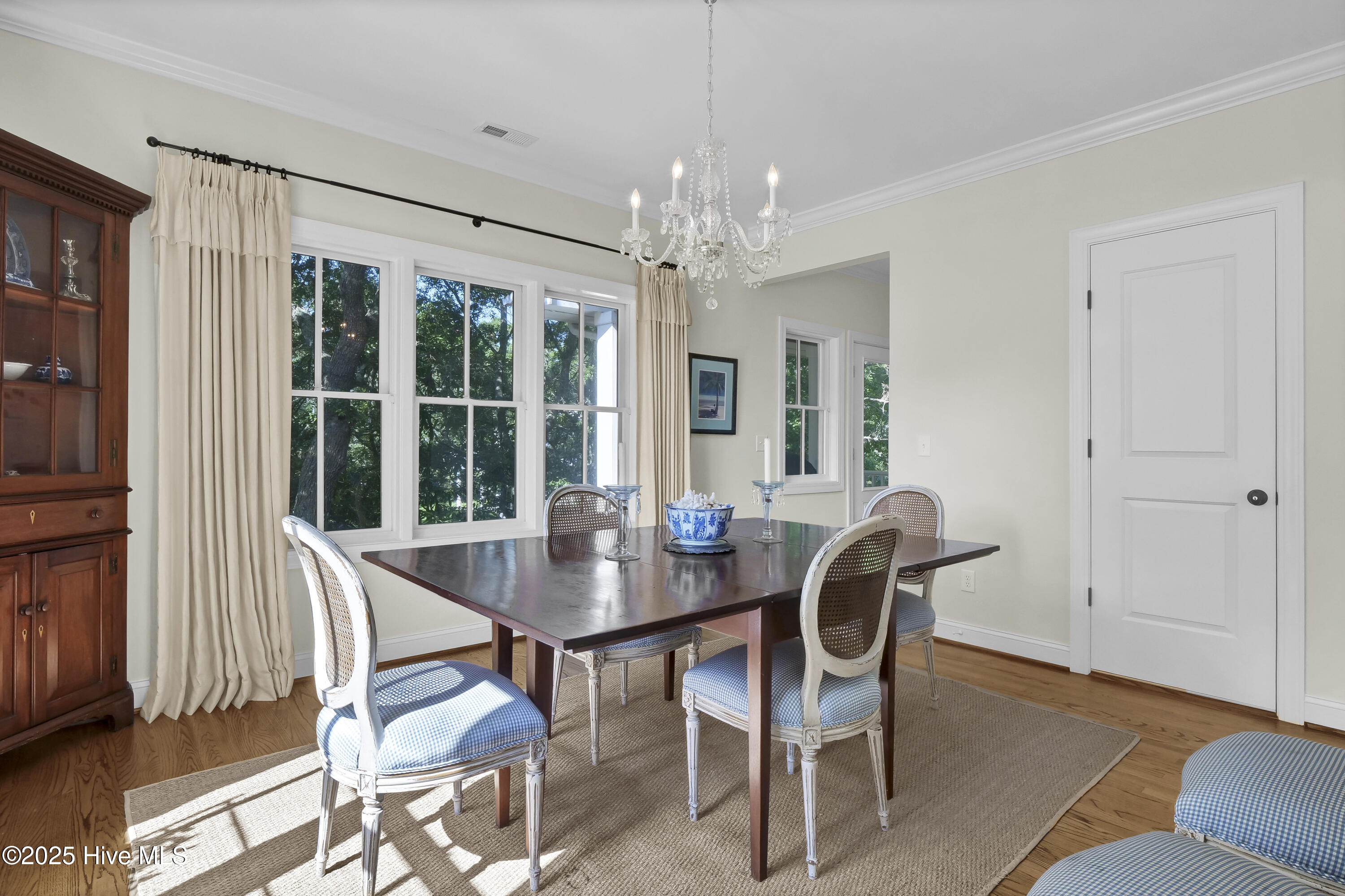 100528059 | Photo 14