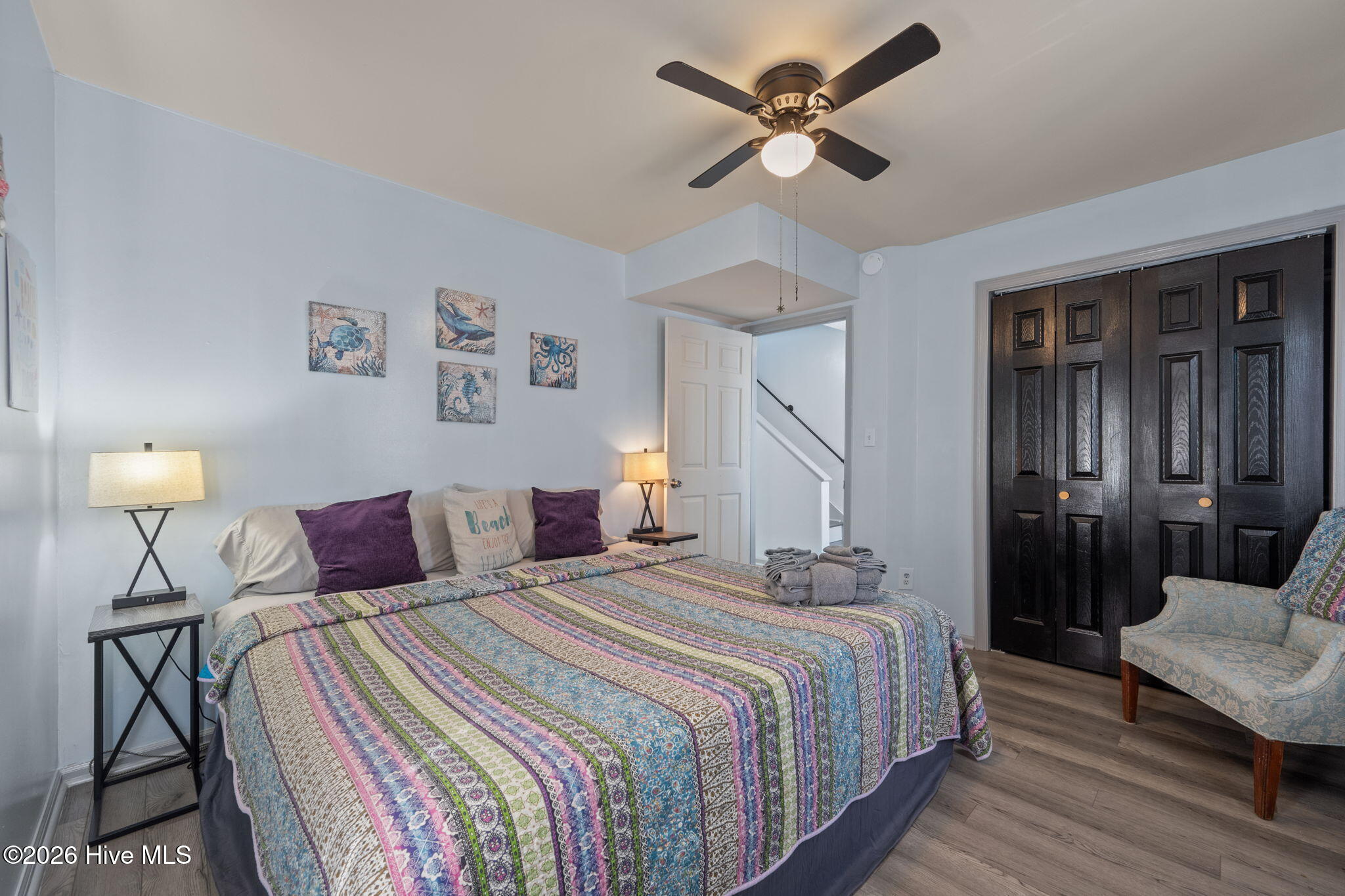 100560162 | Photo 31