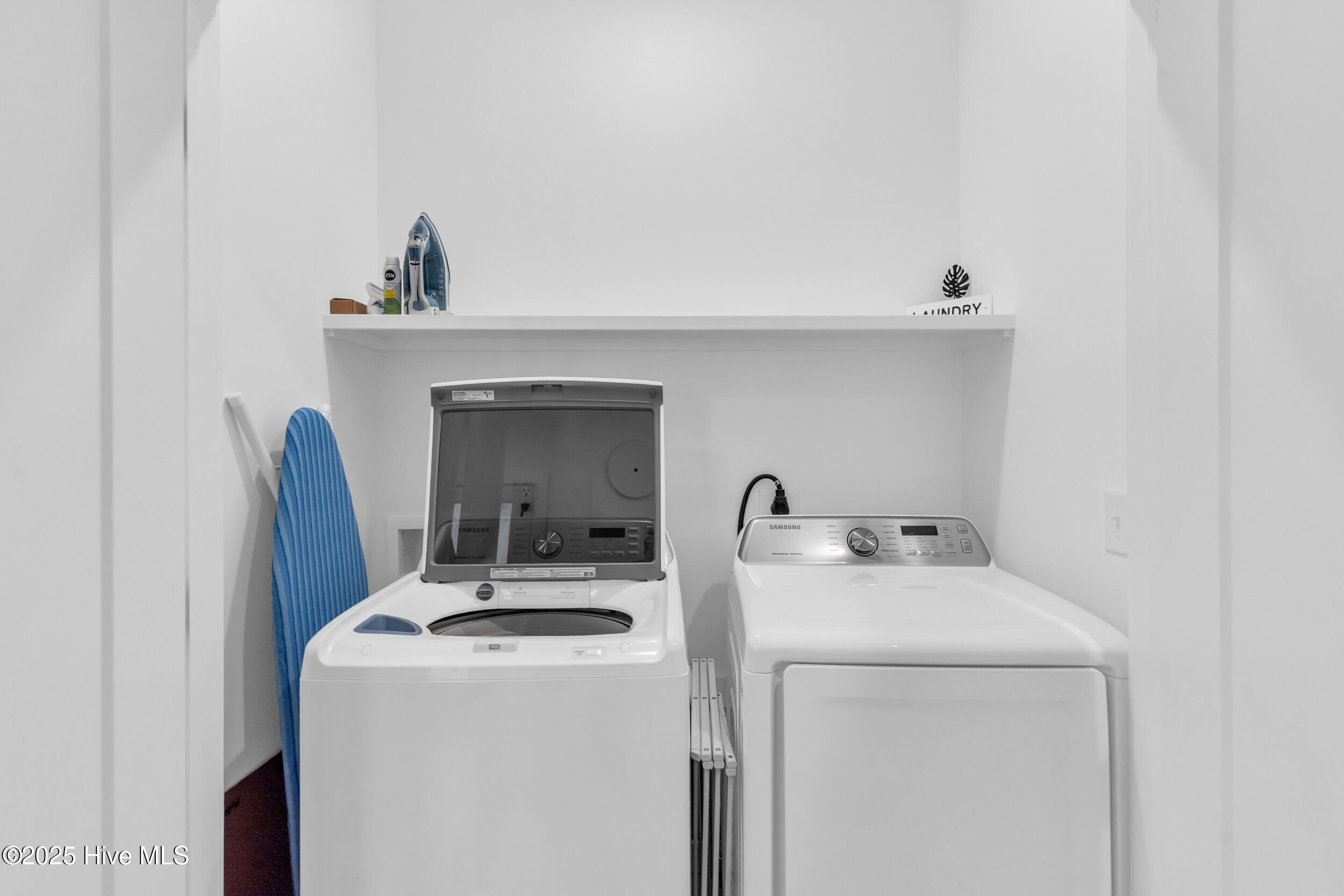 100541692 | Photo 30