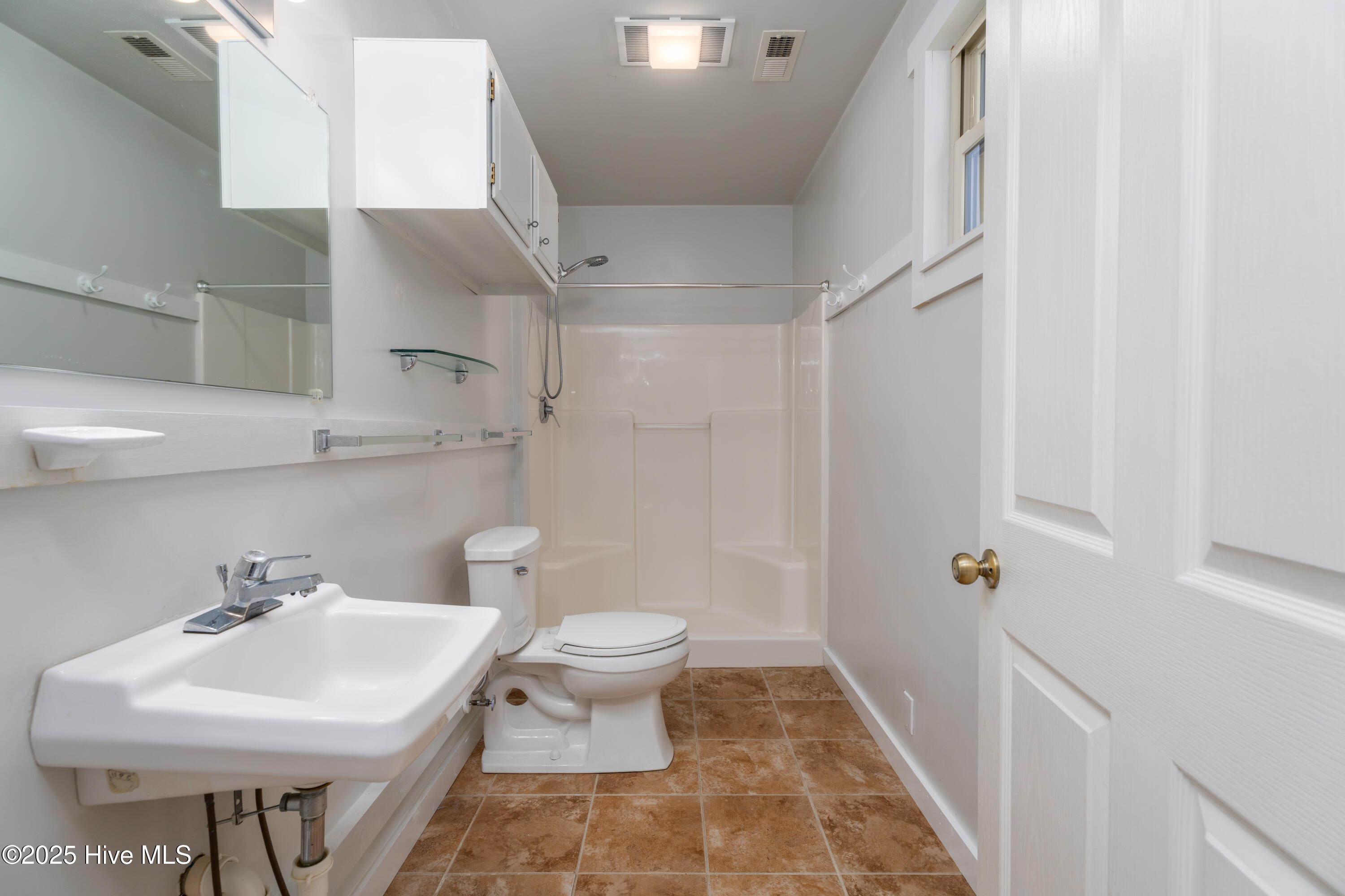 100543560 | Photo 17